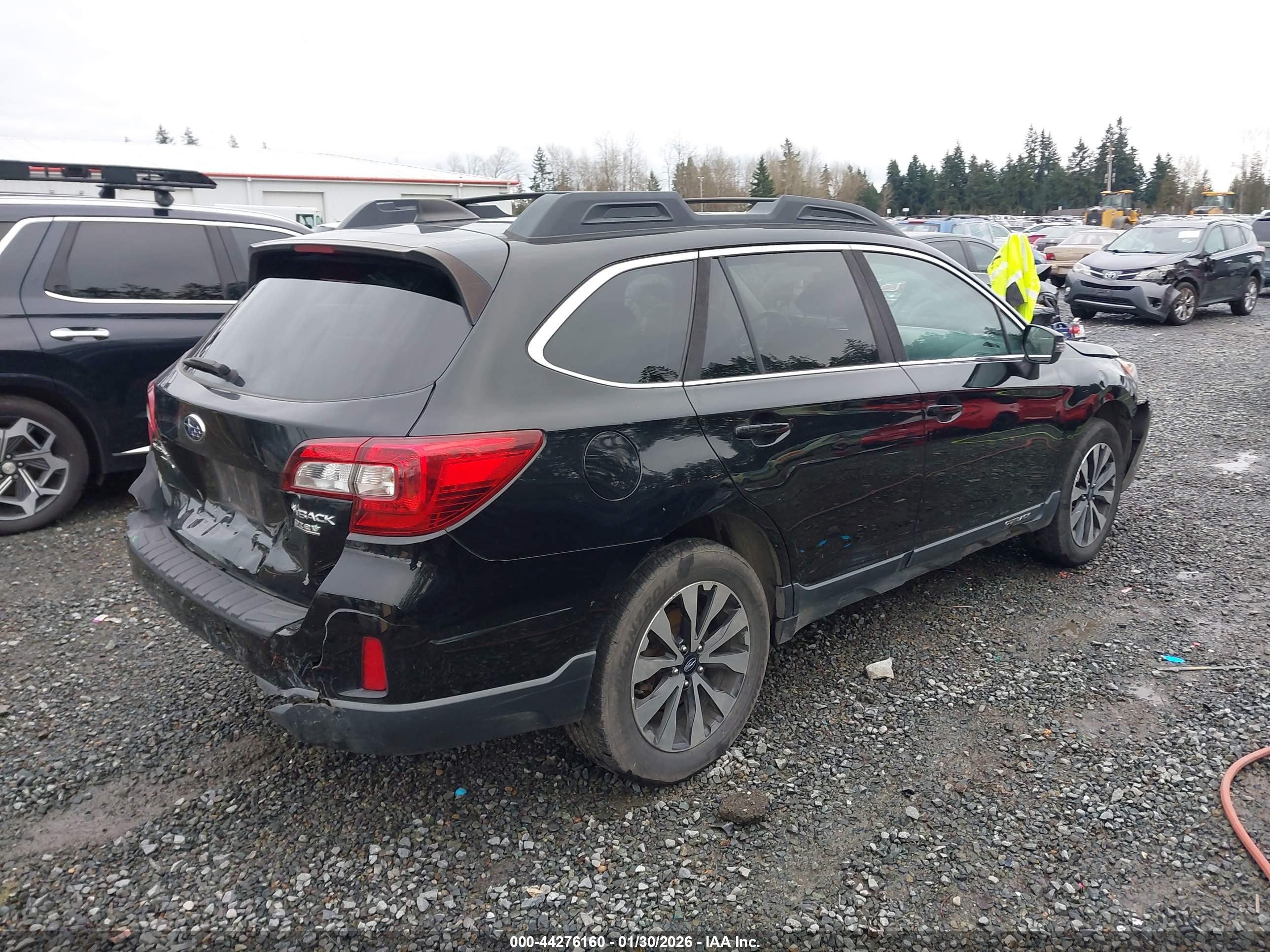 SUBARU OUTBACK image 4