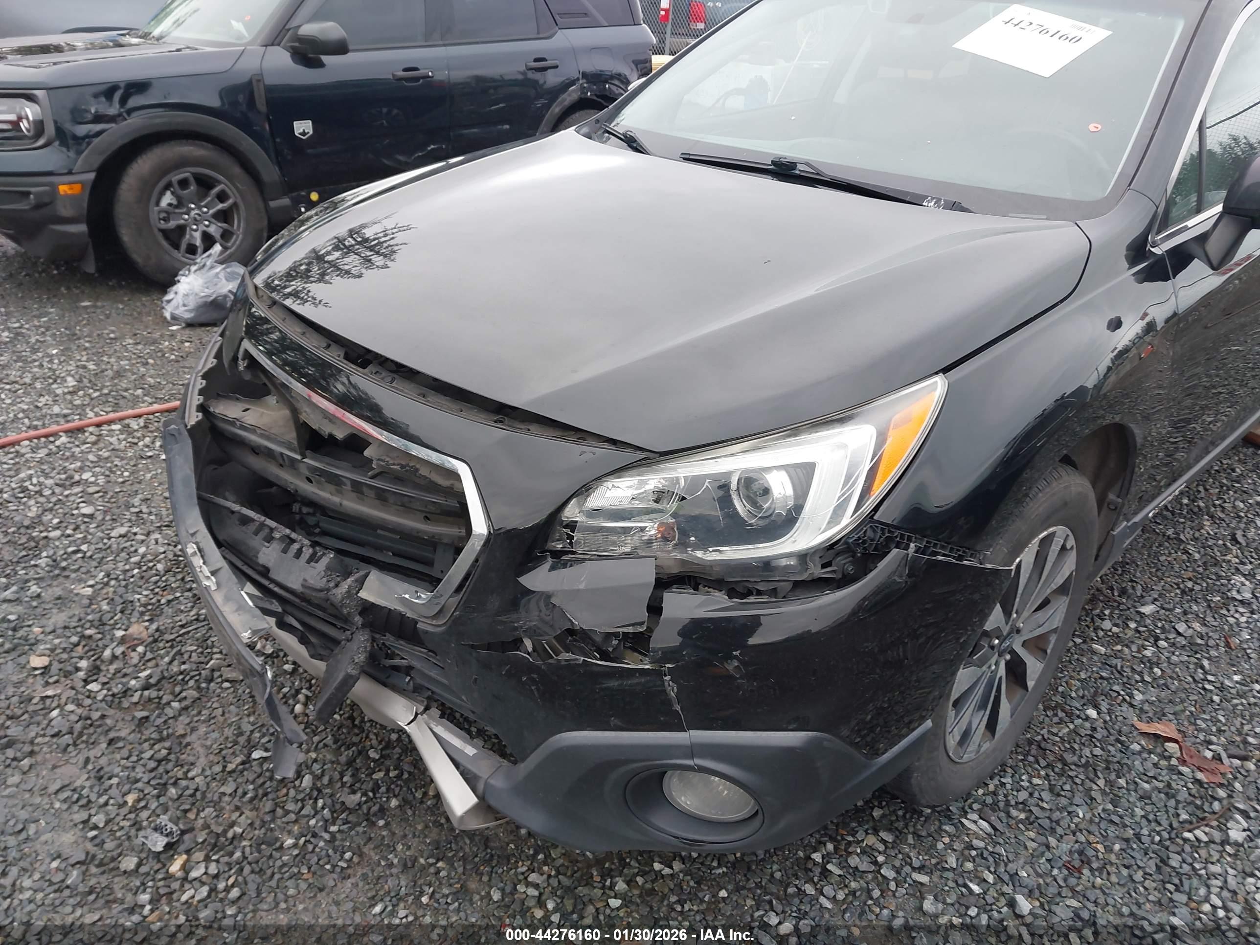 SUBARU OUTBACK image 6