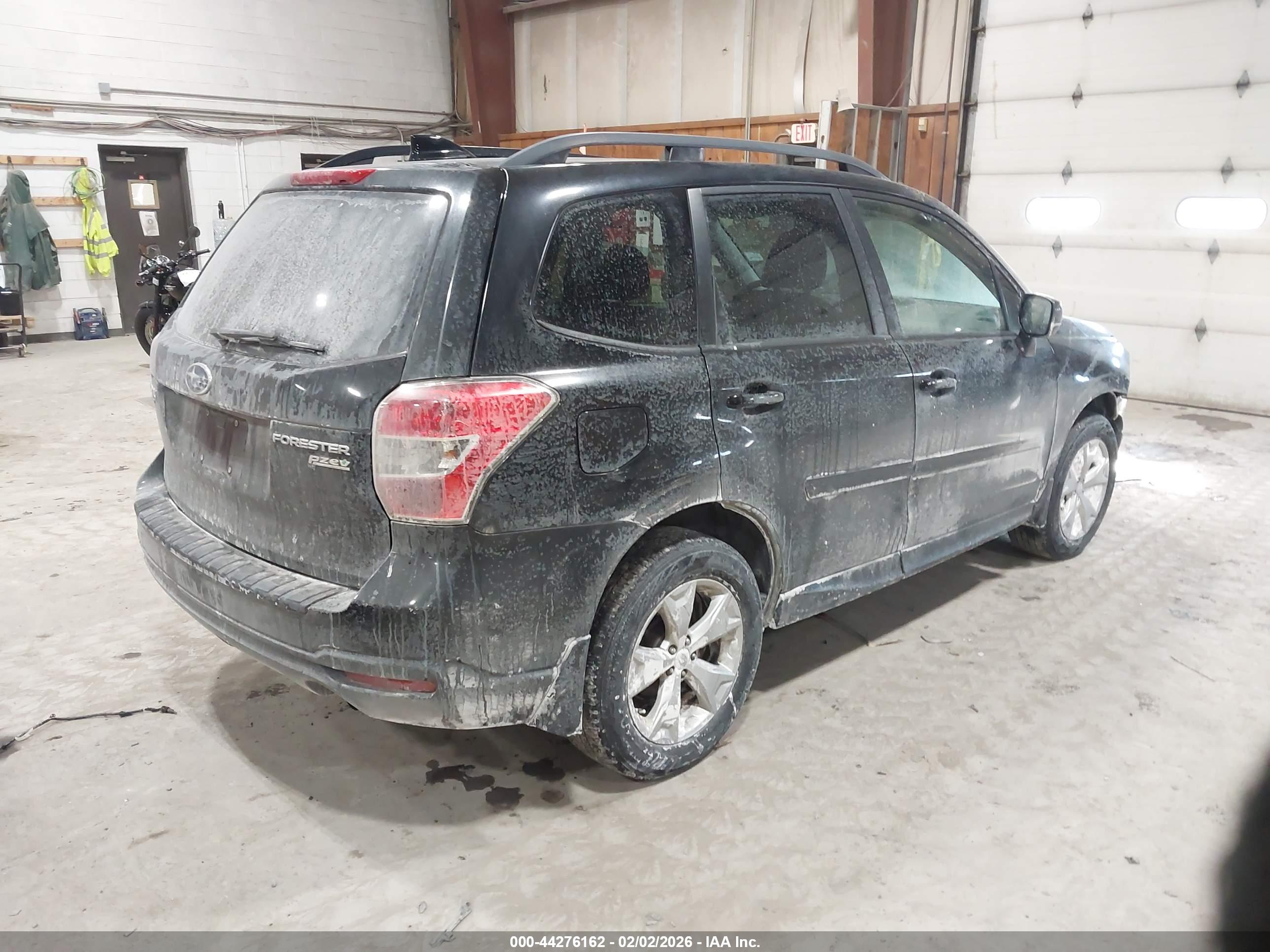 SUBARU FORESTER image 4