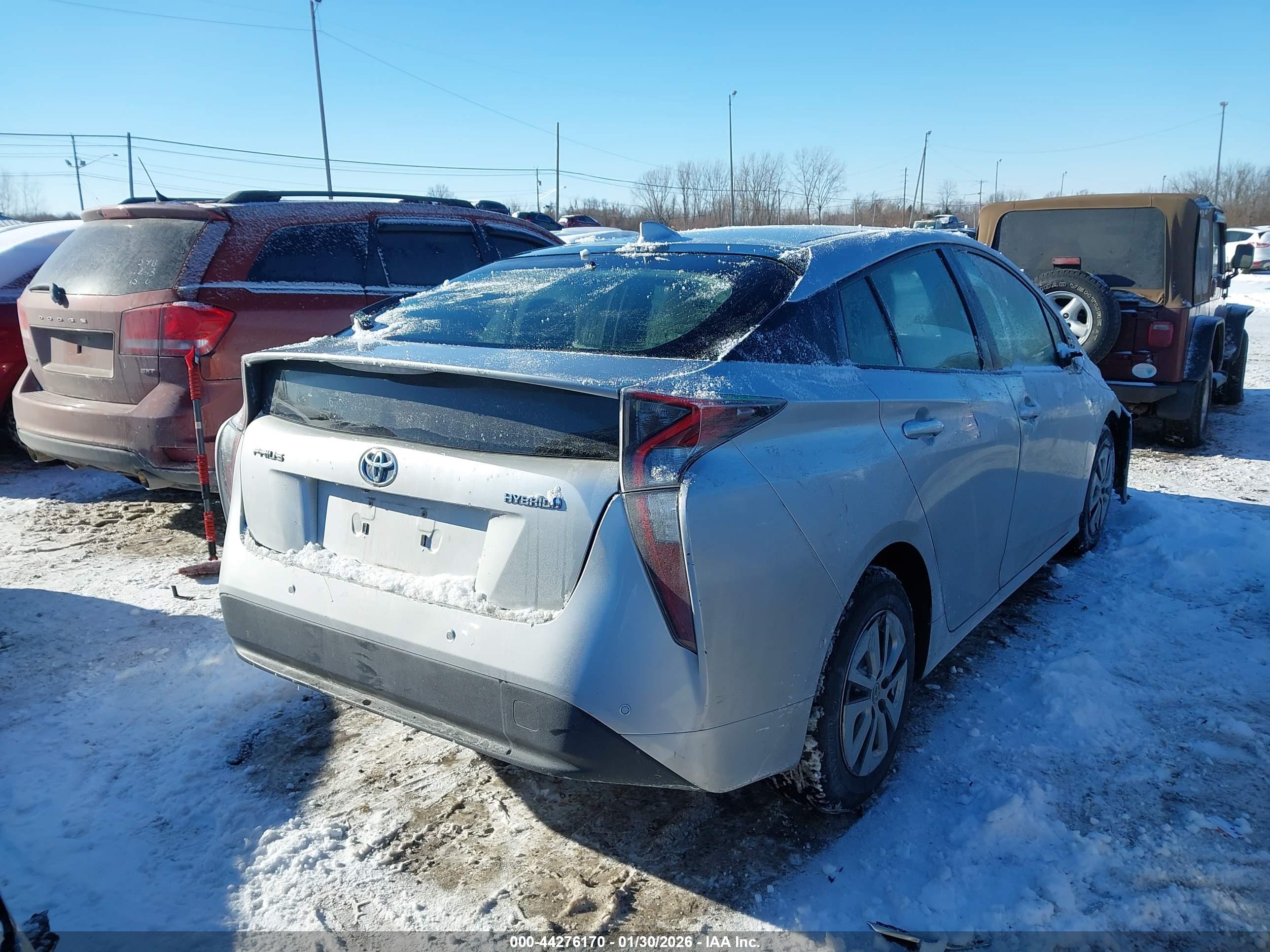 TOYOTA PRIUS image 4
