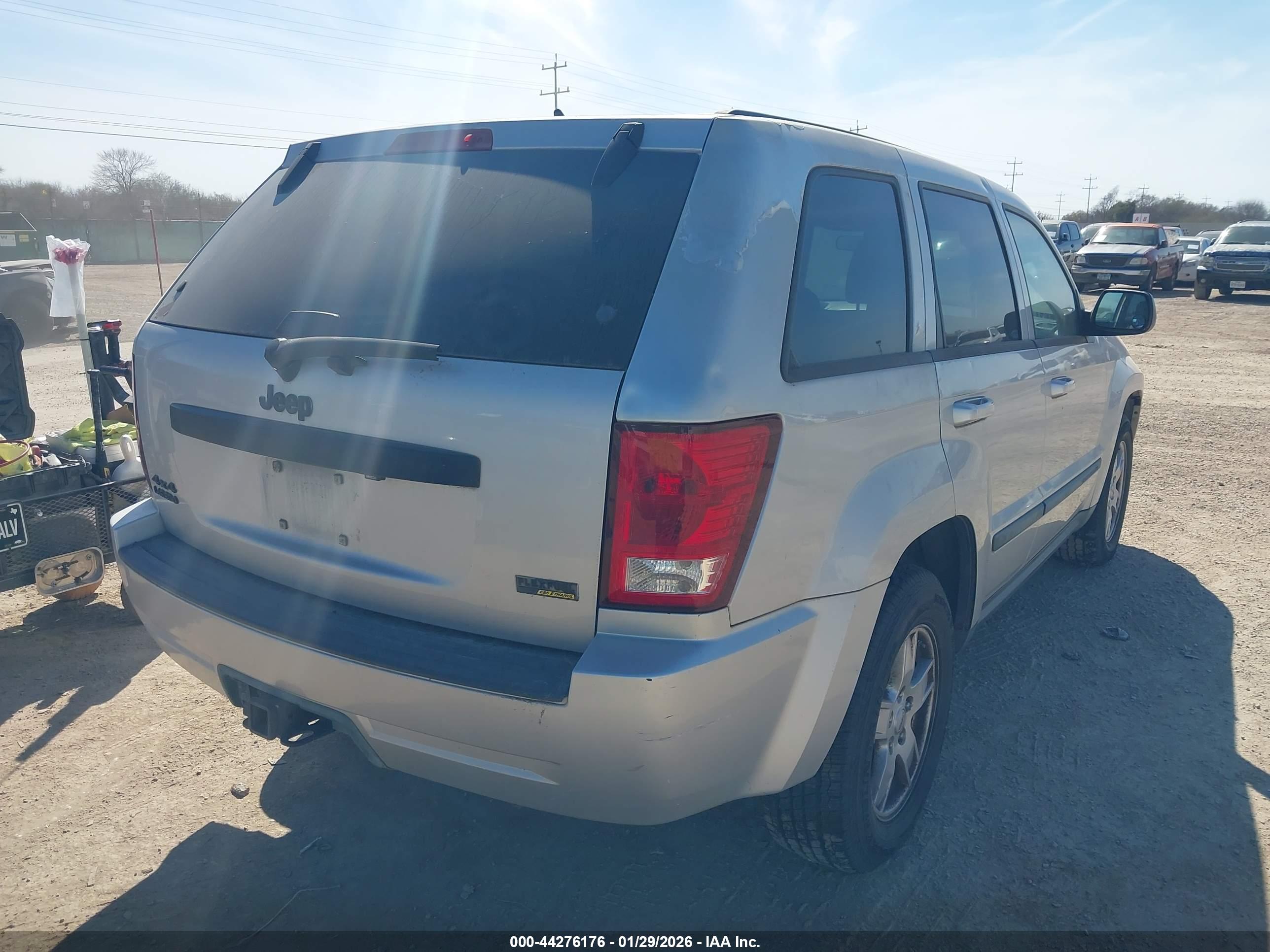 JEEP GRAND image 4