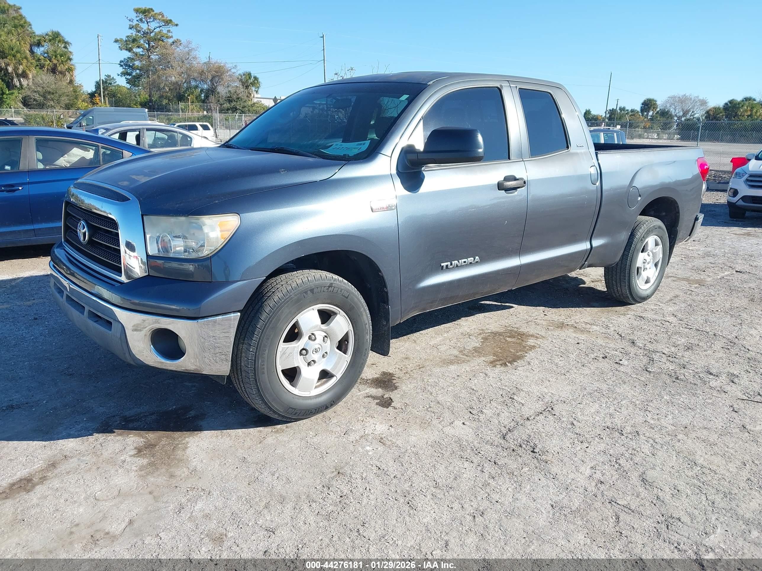 TOYOTA TUNDRA image 2