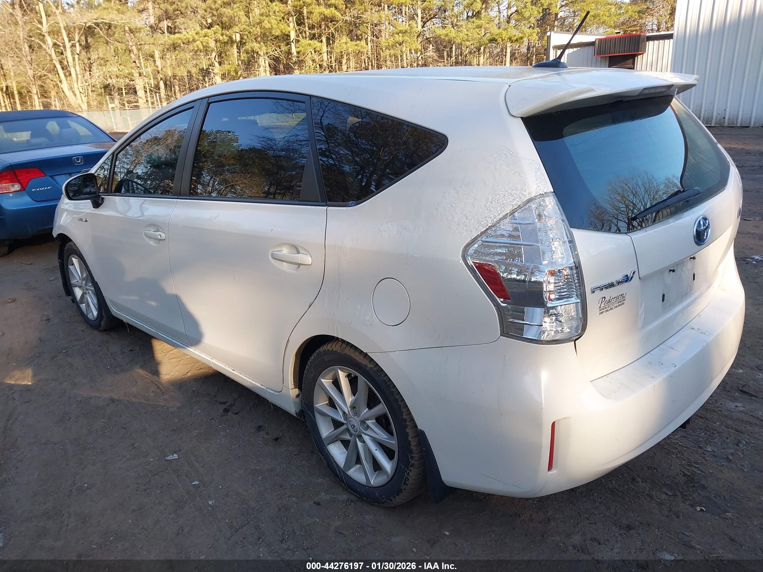 TOYOTA PRIUS image 3