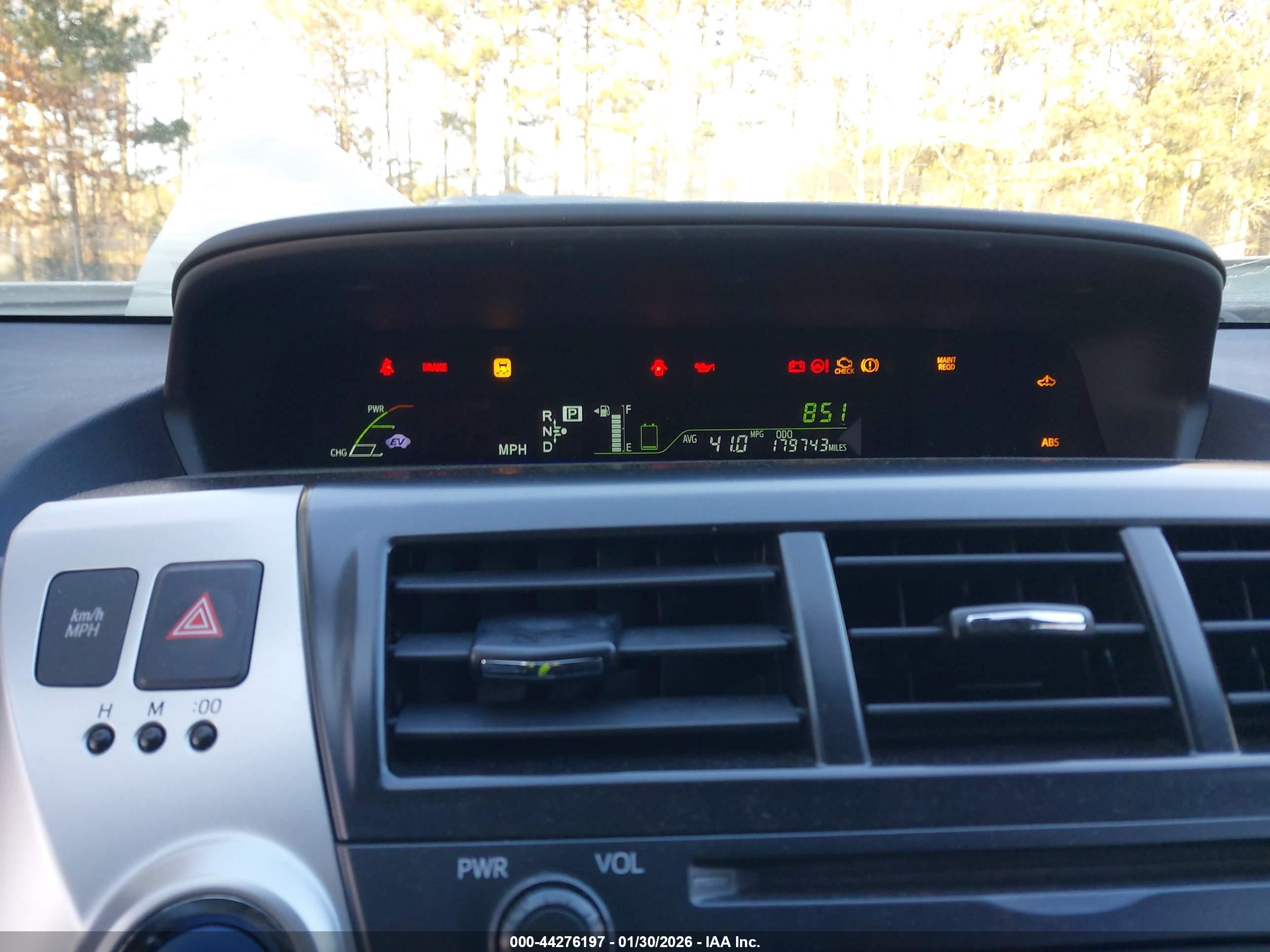 TOYOTA PRIUS image 7