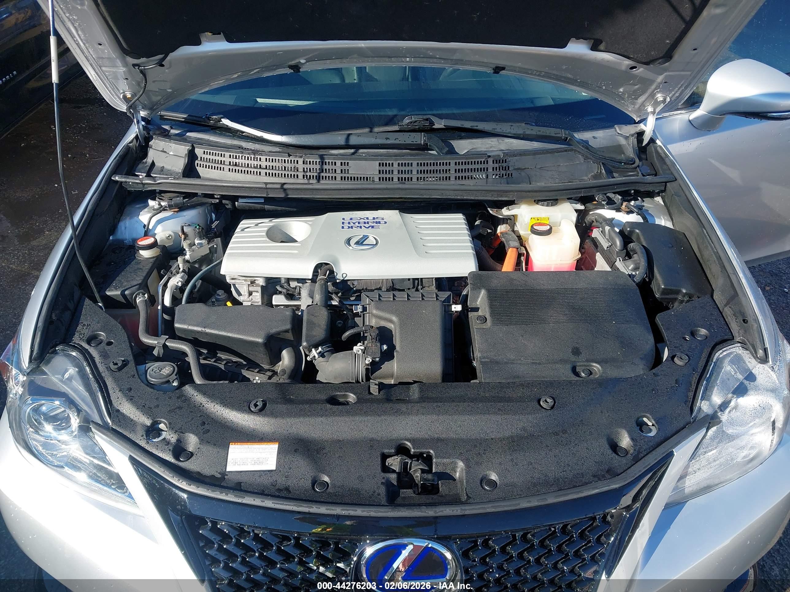 LEXUS CT image 10