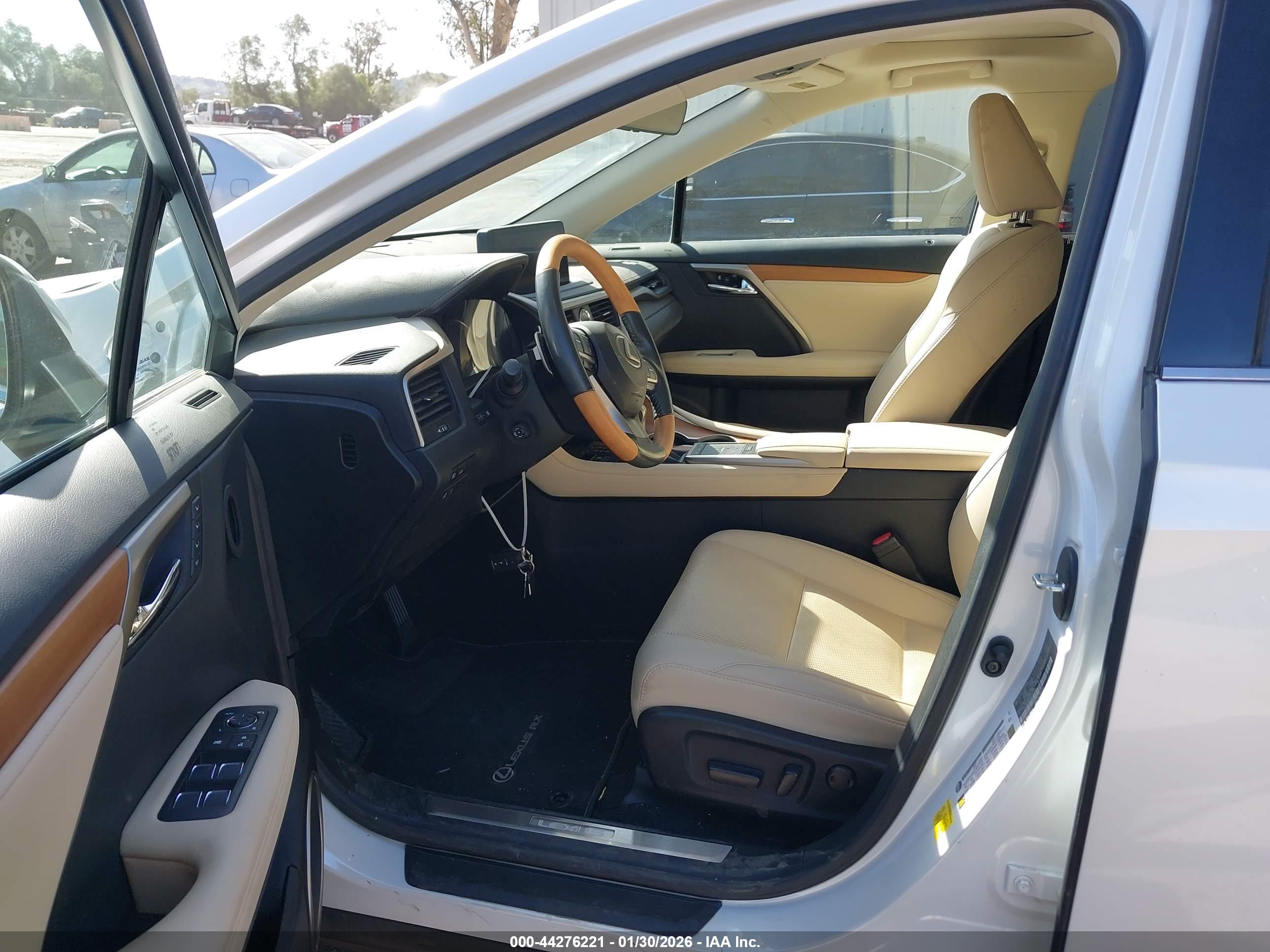 LEXUS RX image 5