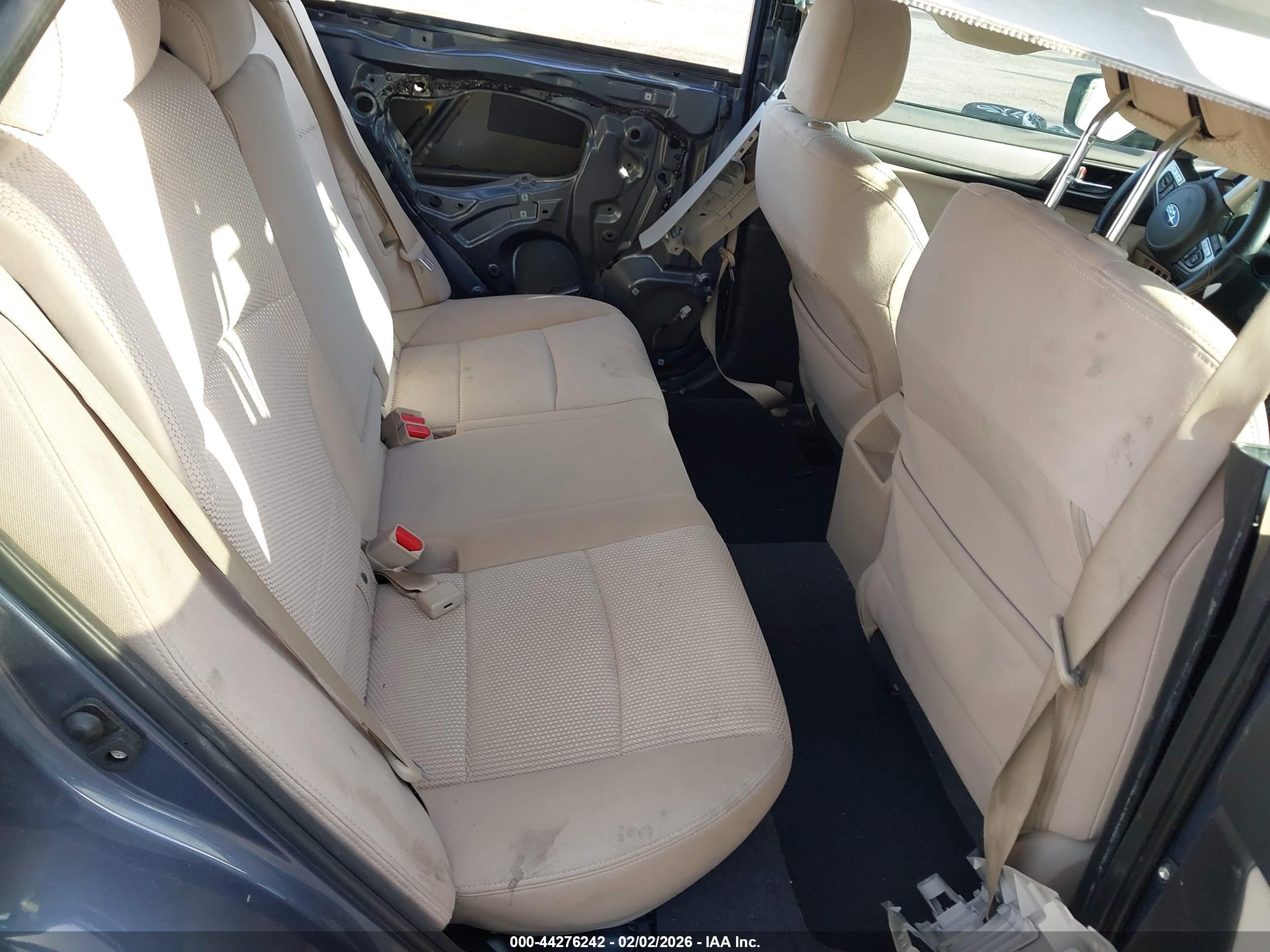 SUBARU OUTBACK image 8