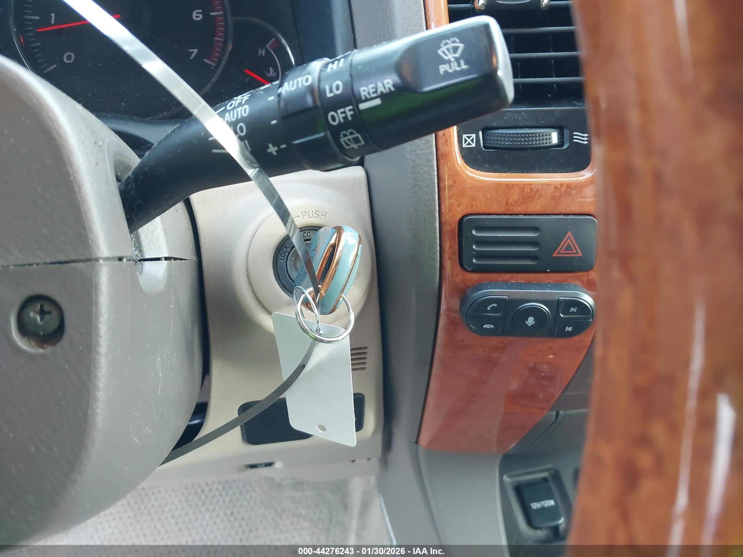 LEXUS GX image 11