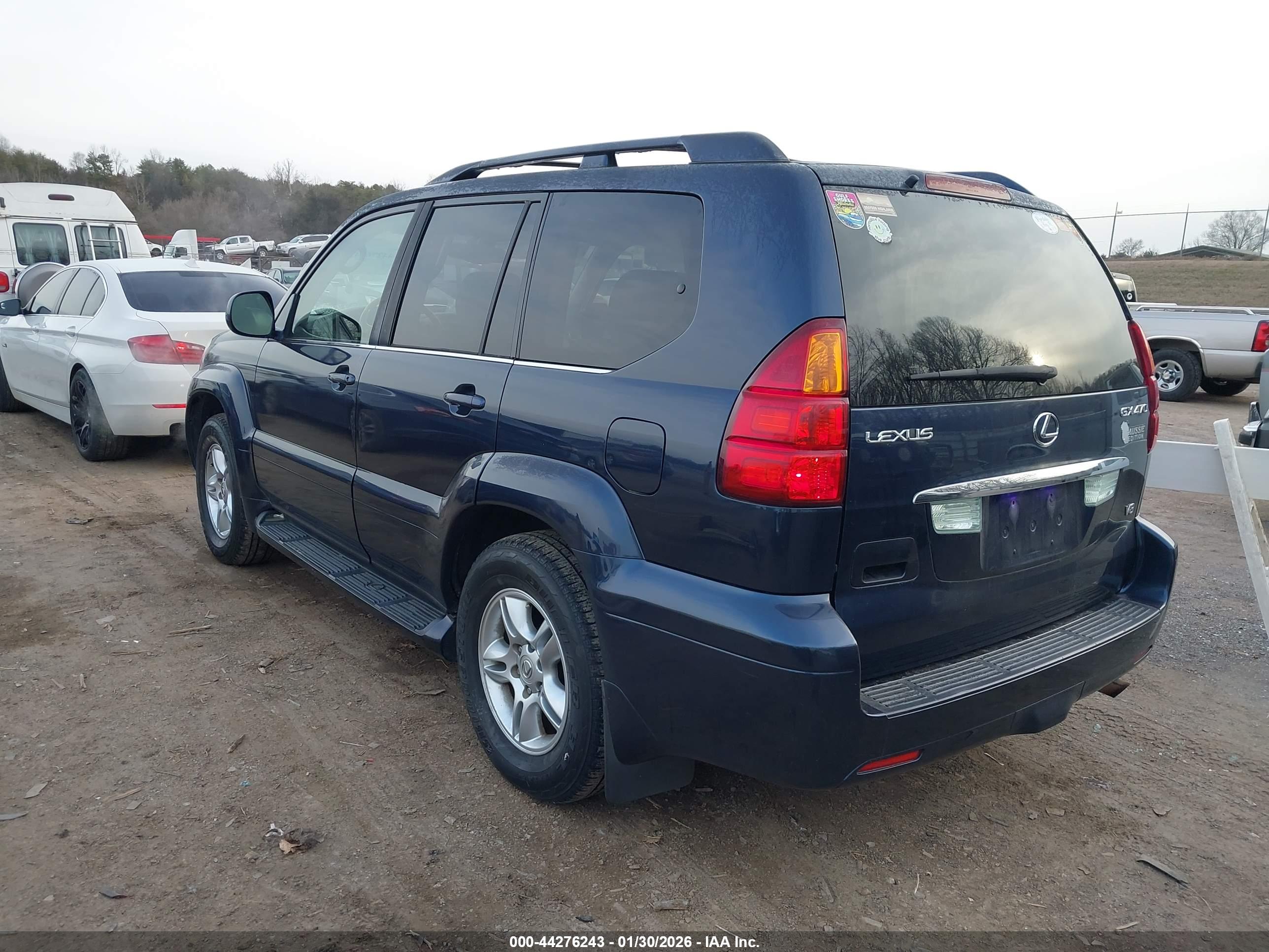LEXUS GX image 3
