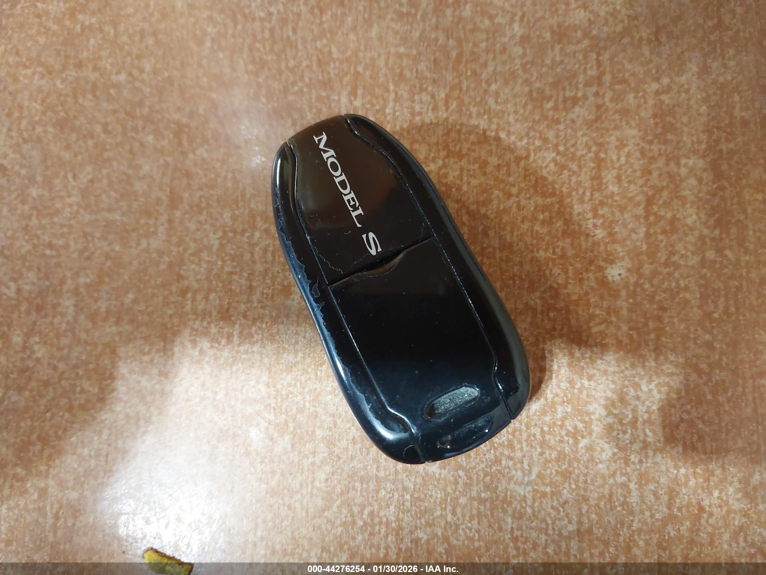 TESLA MODEL image 11