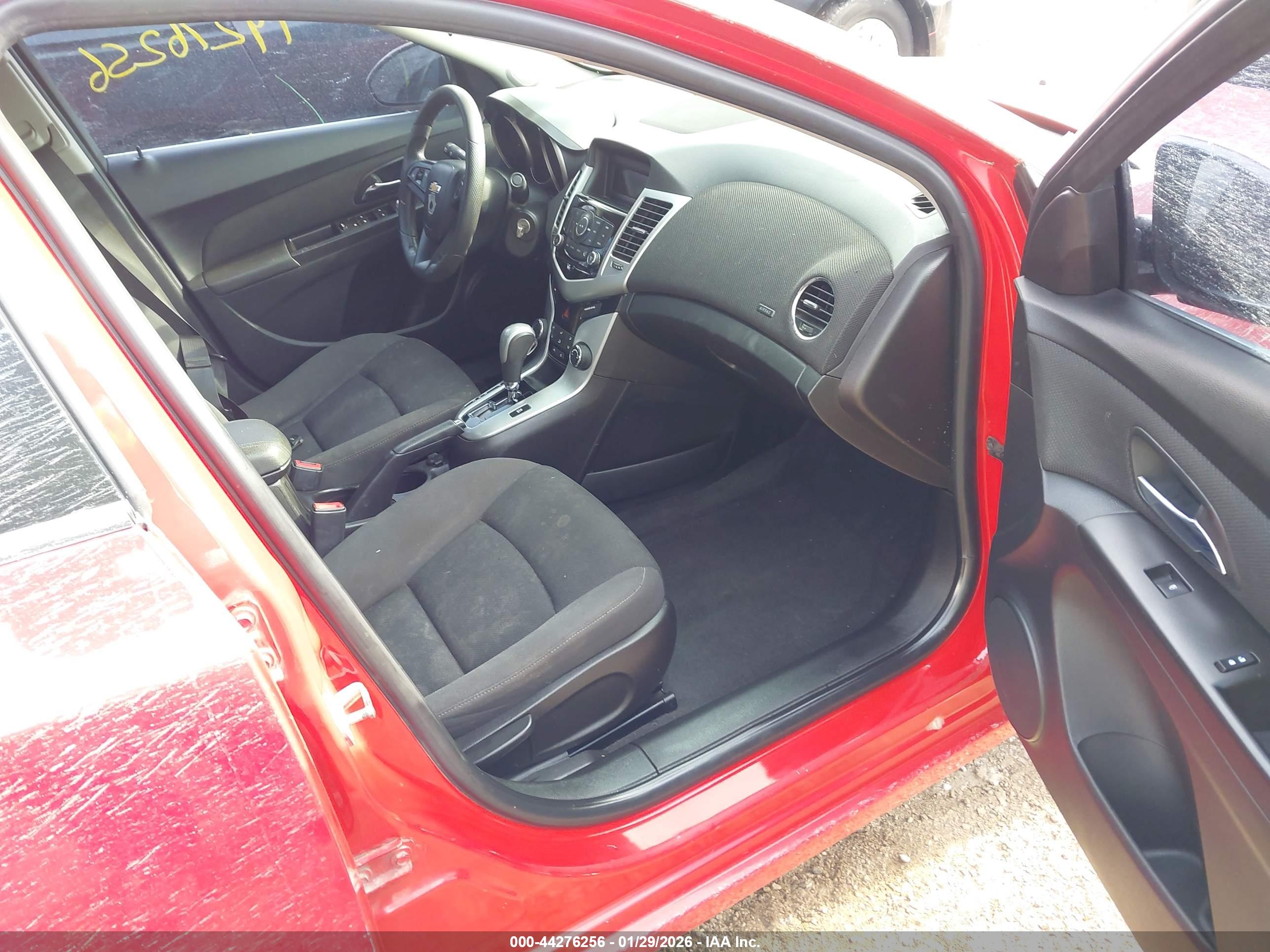 CHEVROLET CRUZE image 5