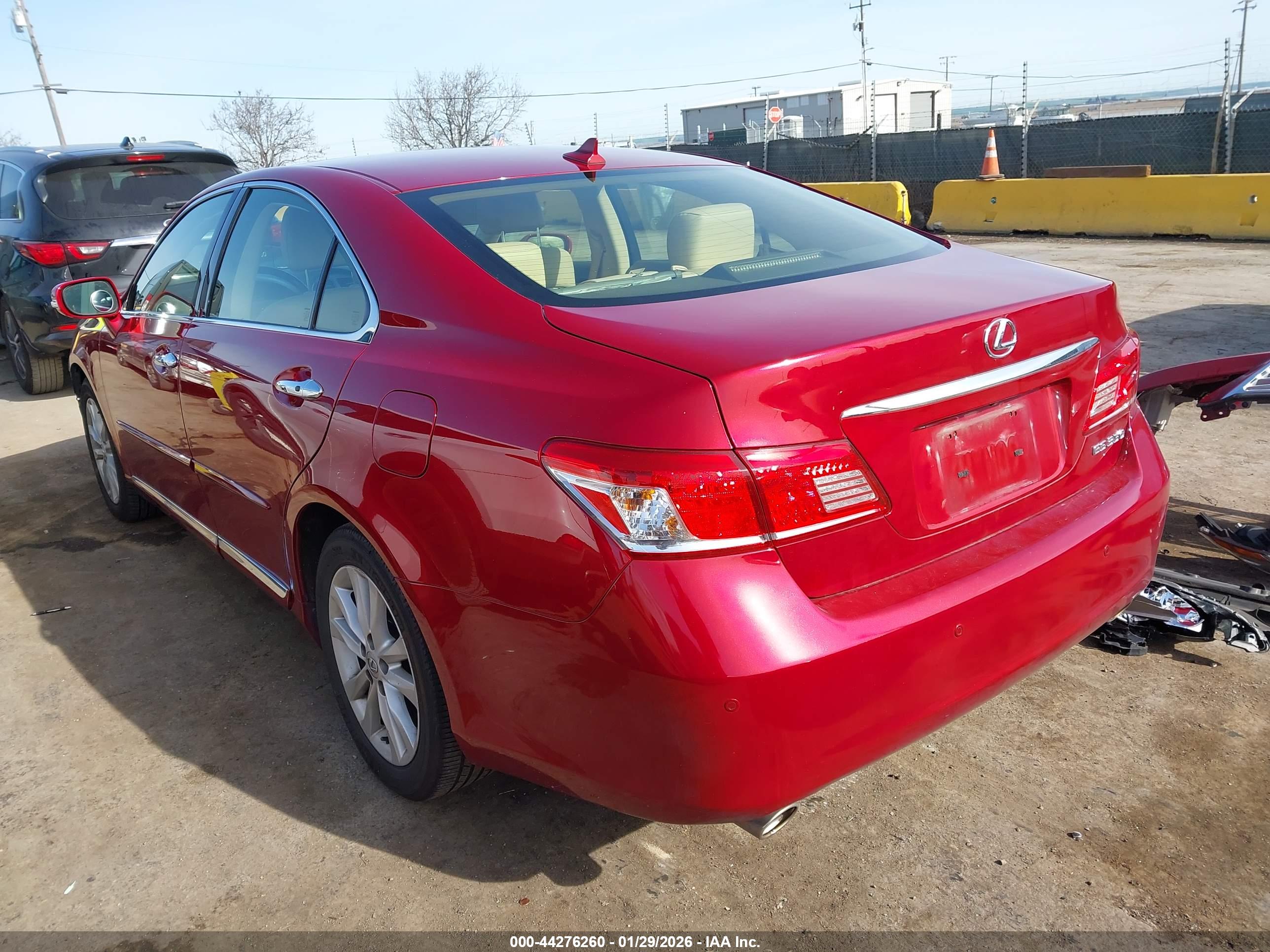 LEXUS ES image 3
