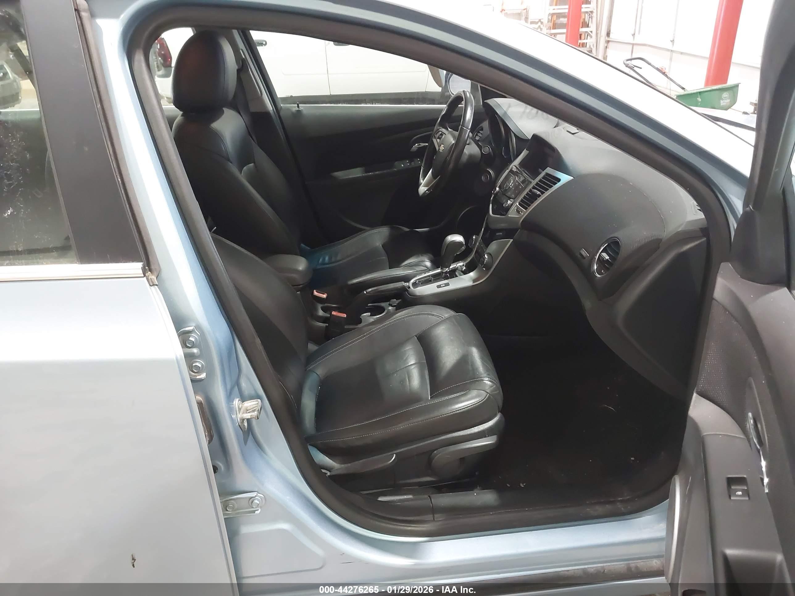 CHEVROLET CRUZE image 5