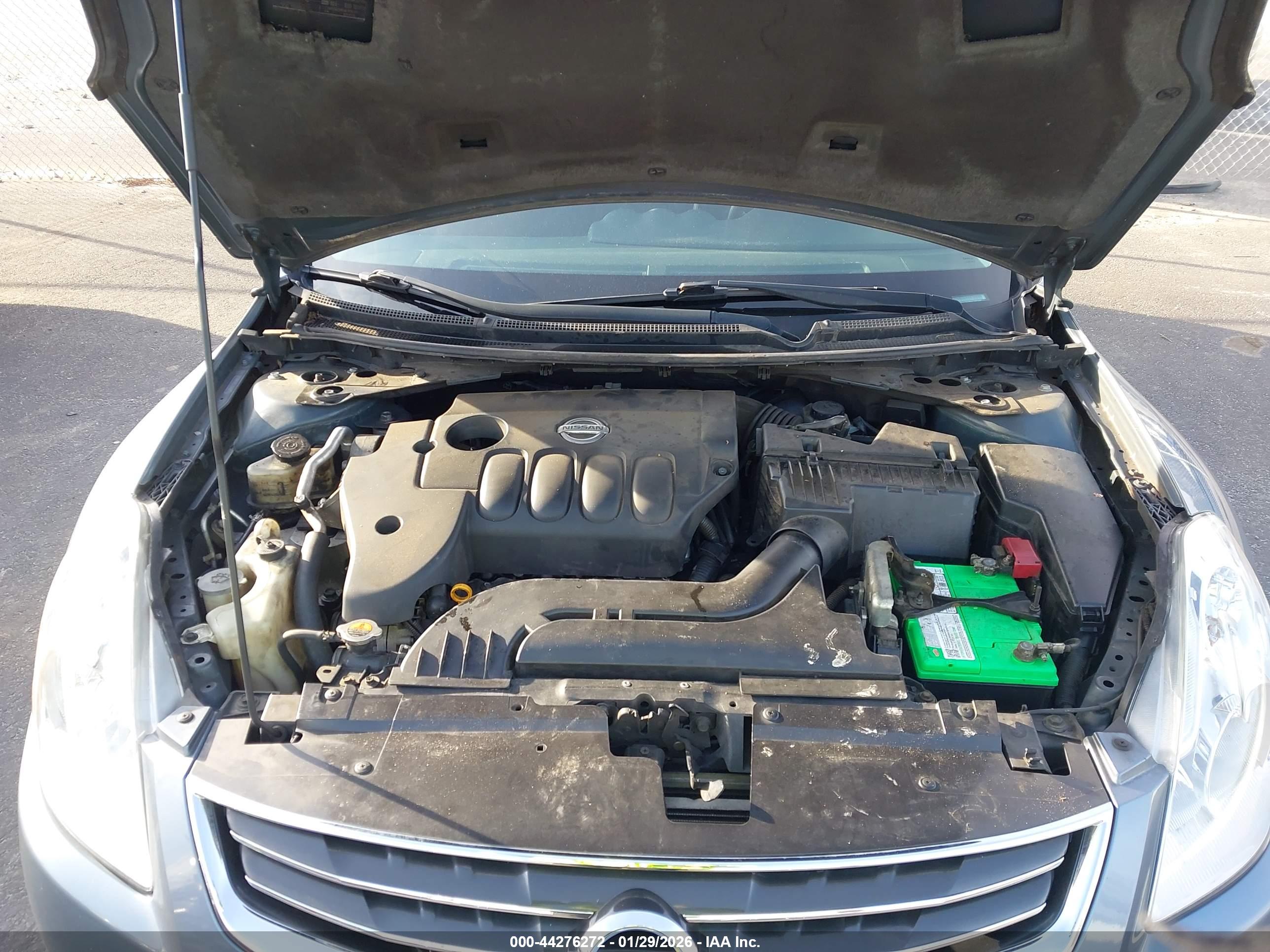 NISSAN ALTIMA image 10