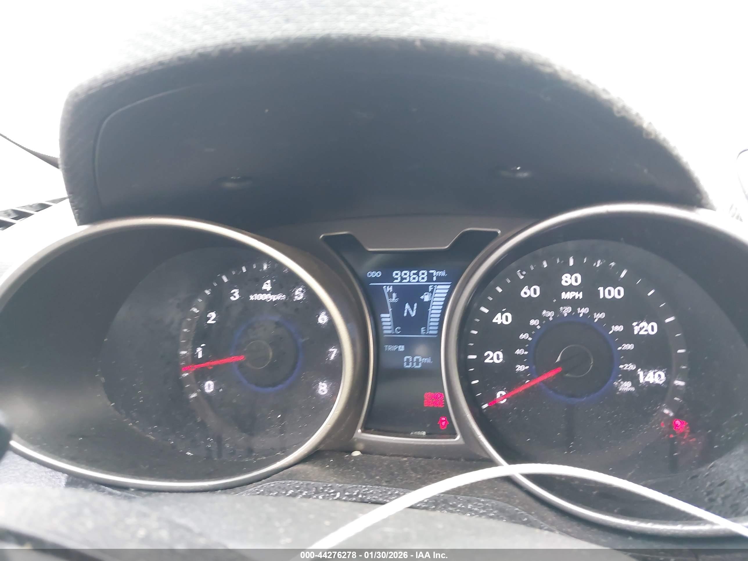 HYUNDAI VELOSTER image 7