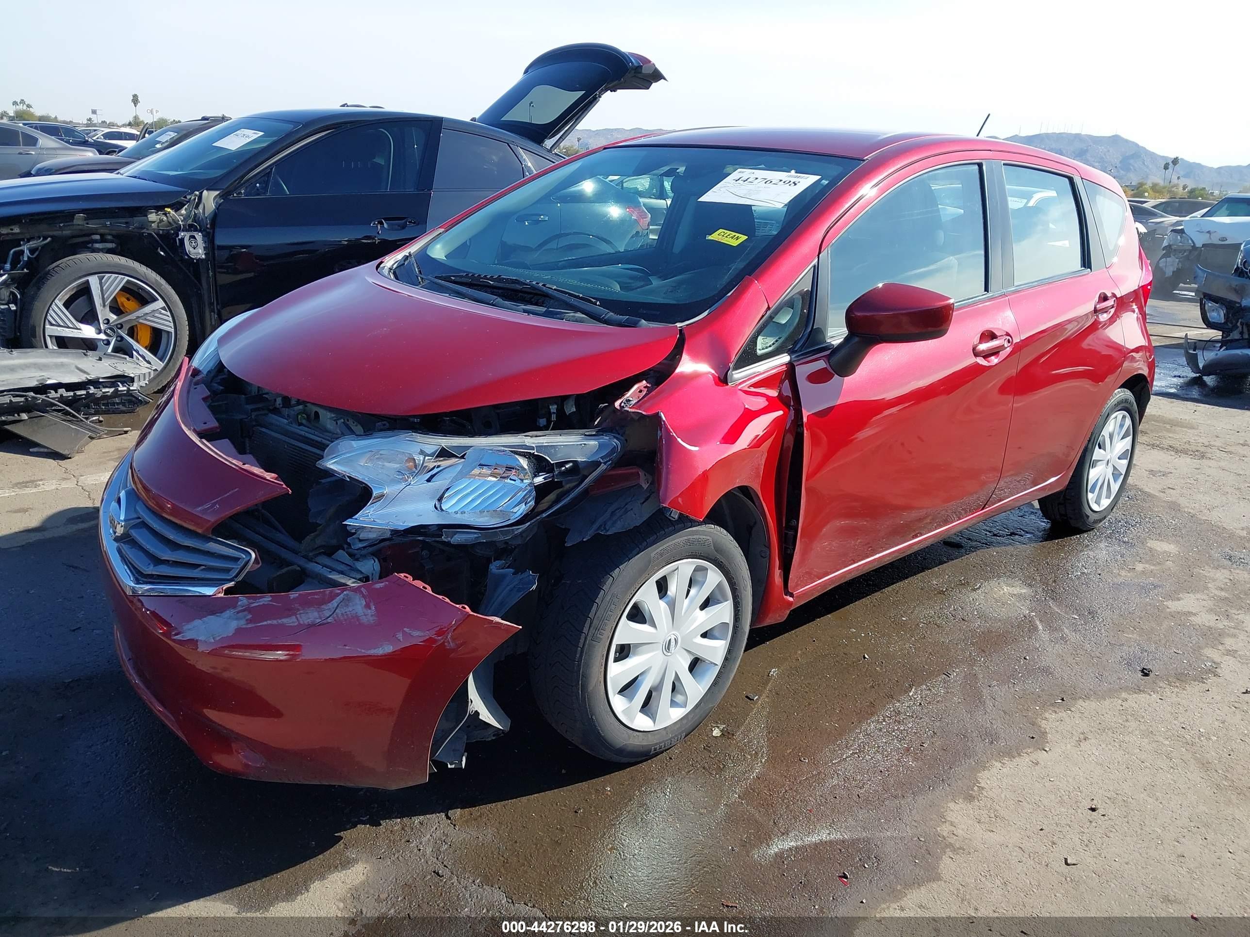 NISSAN VERSA image 2