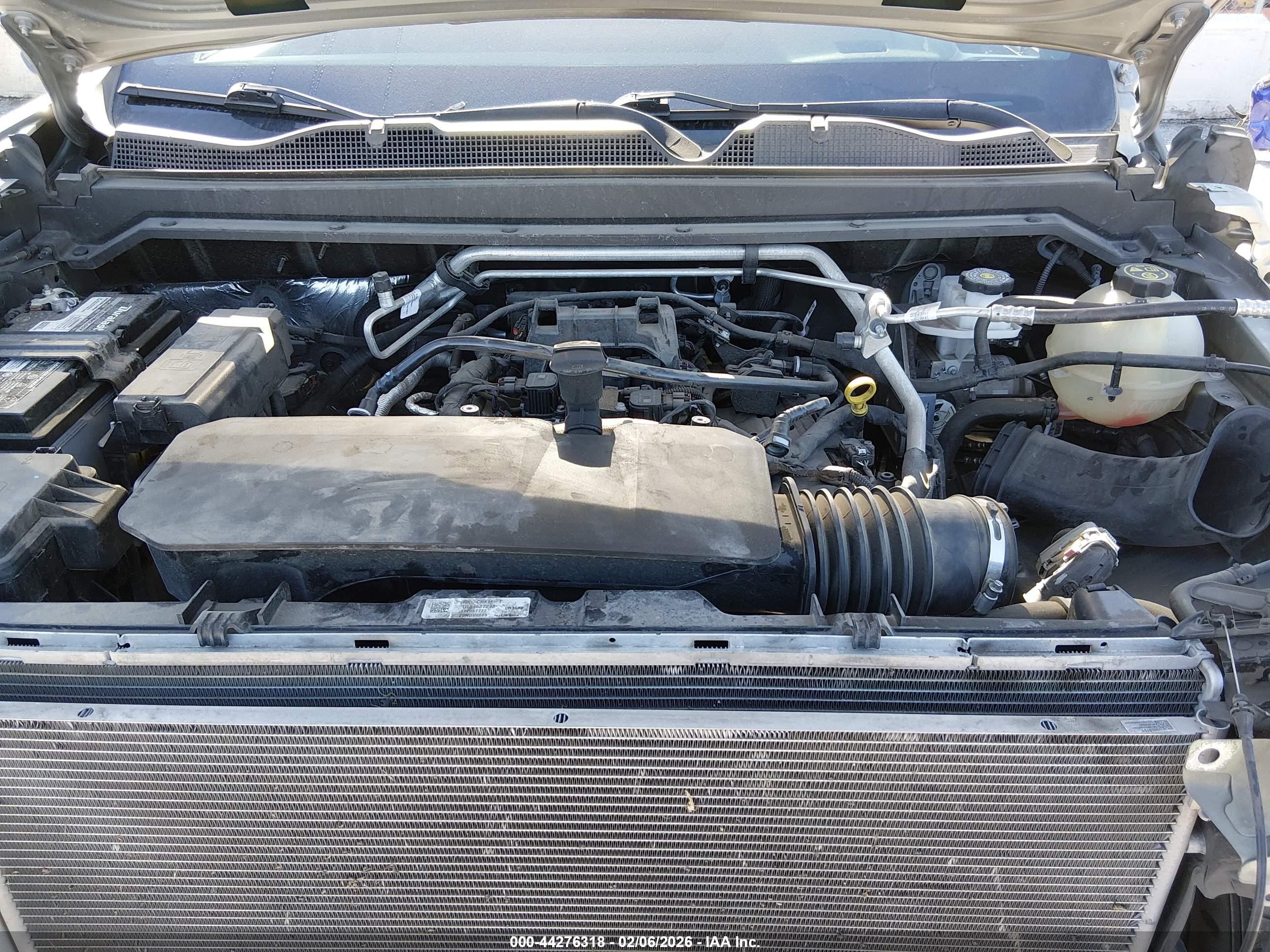 CHEVROLET COLORADO image 10