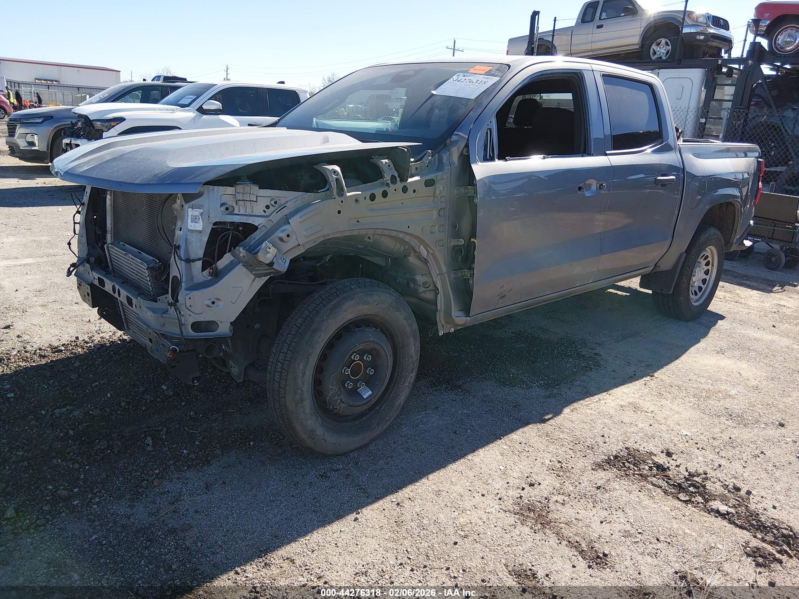 CHEVROLET COLORADO image 2