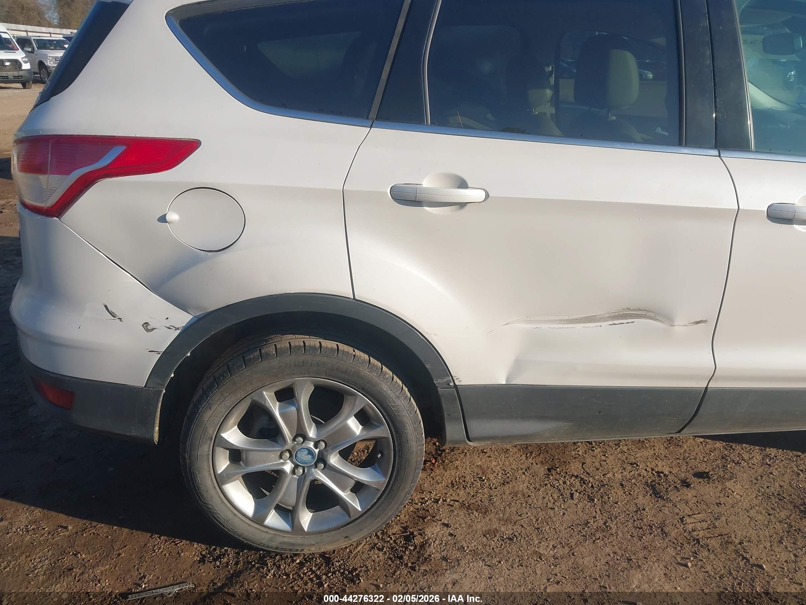 FORD ESCAPE image 6