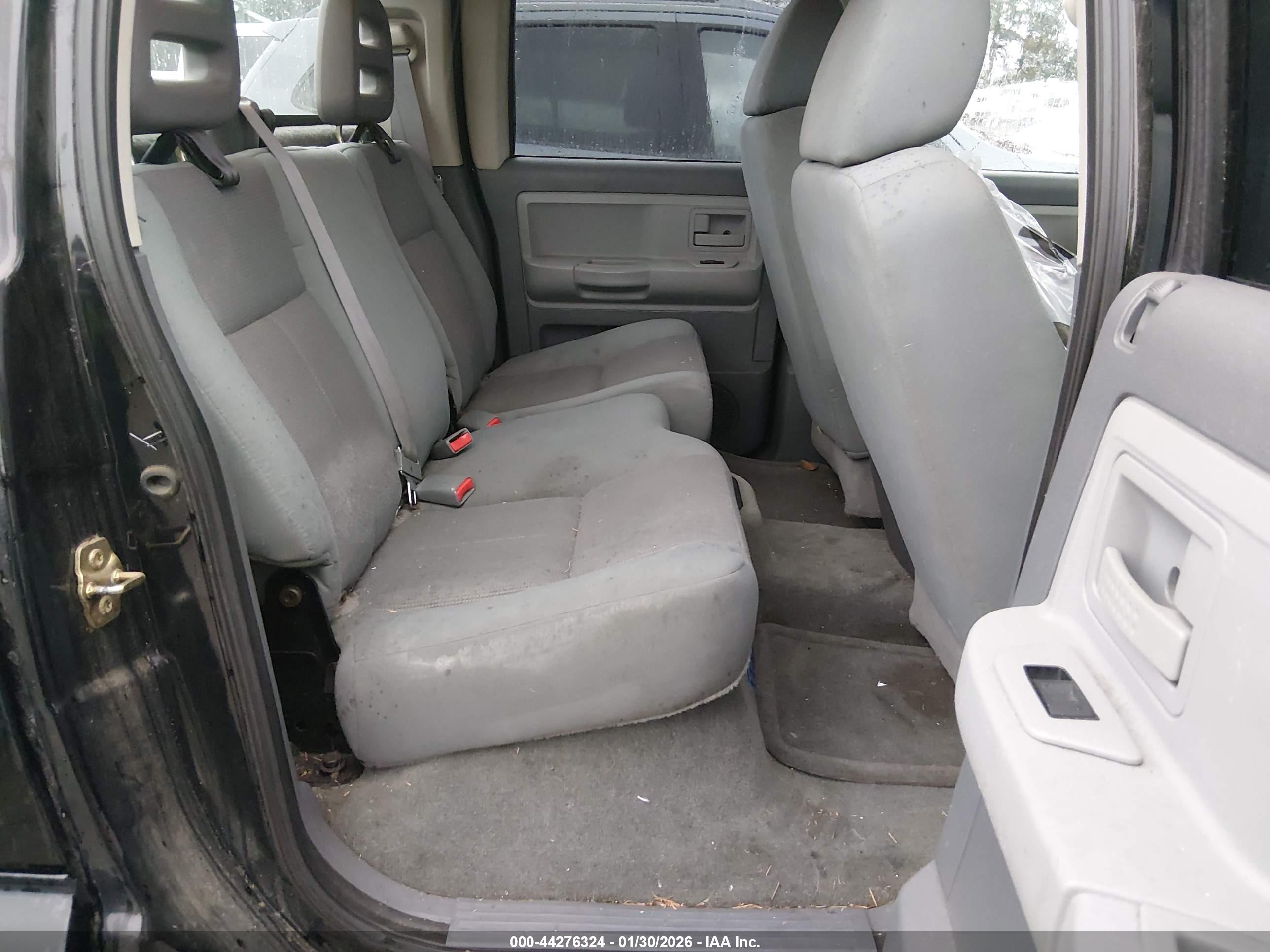 DODGE DAKOTA image 8