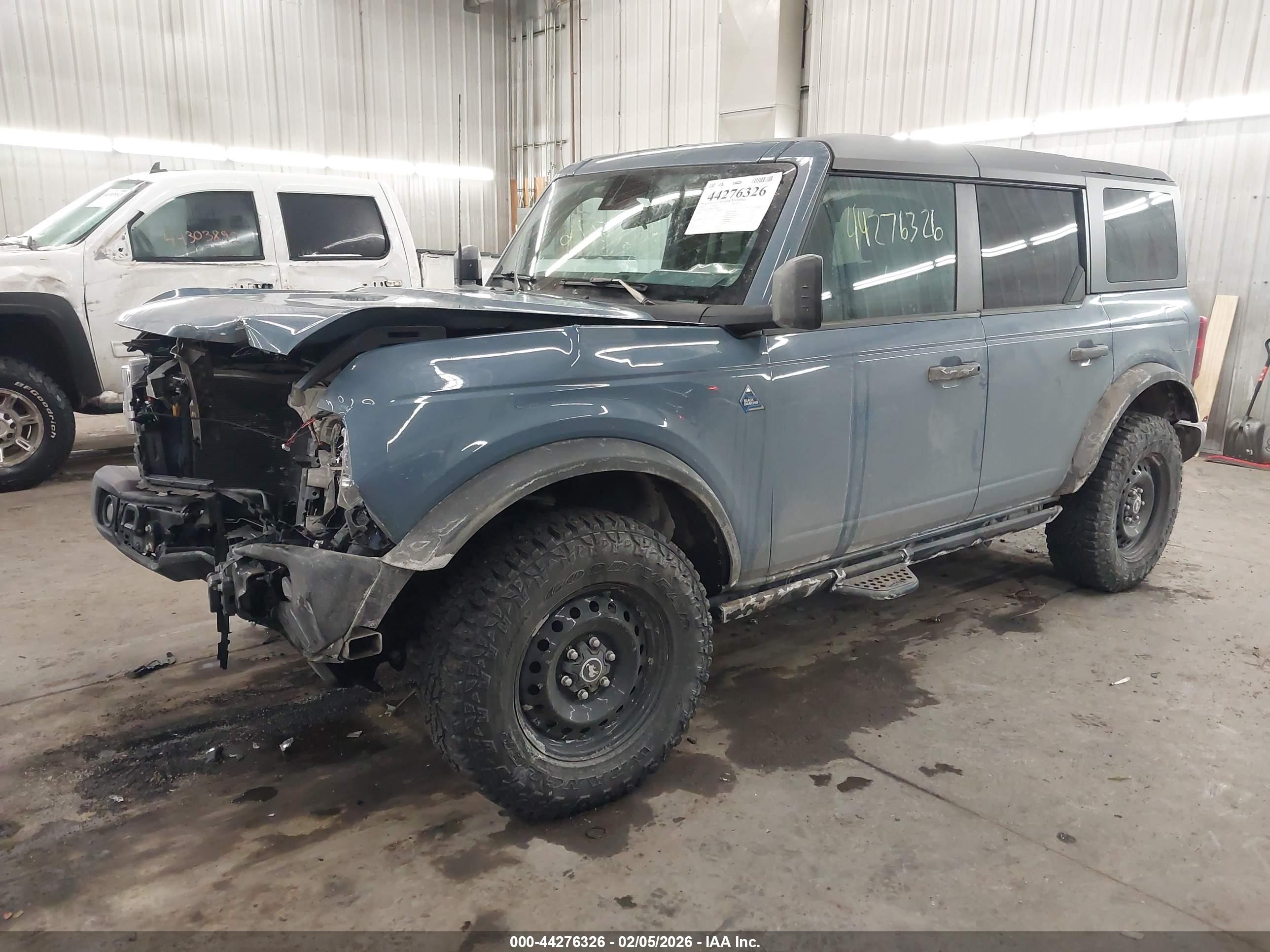 FORD BRONCO image 2