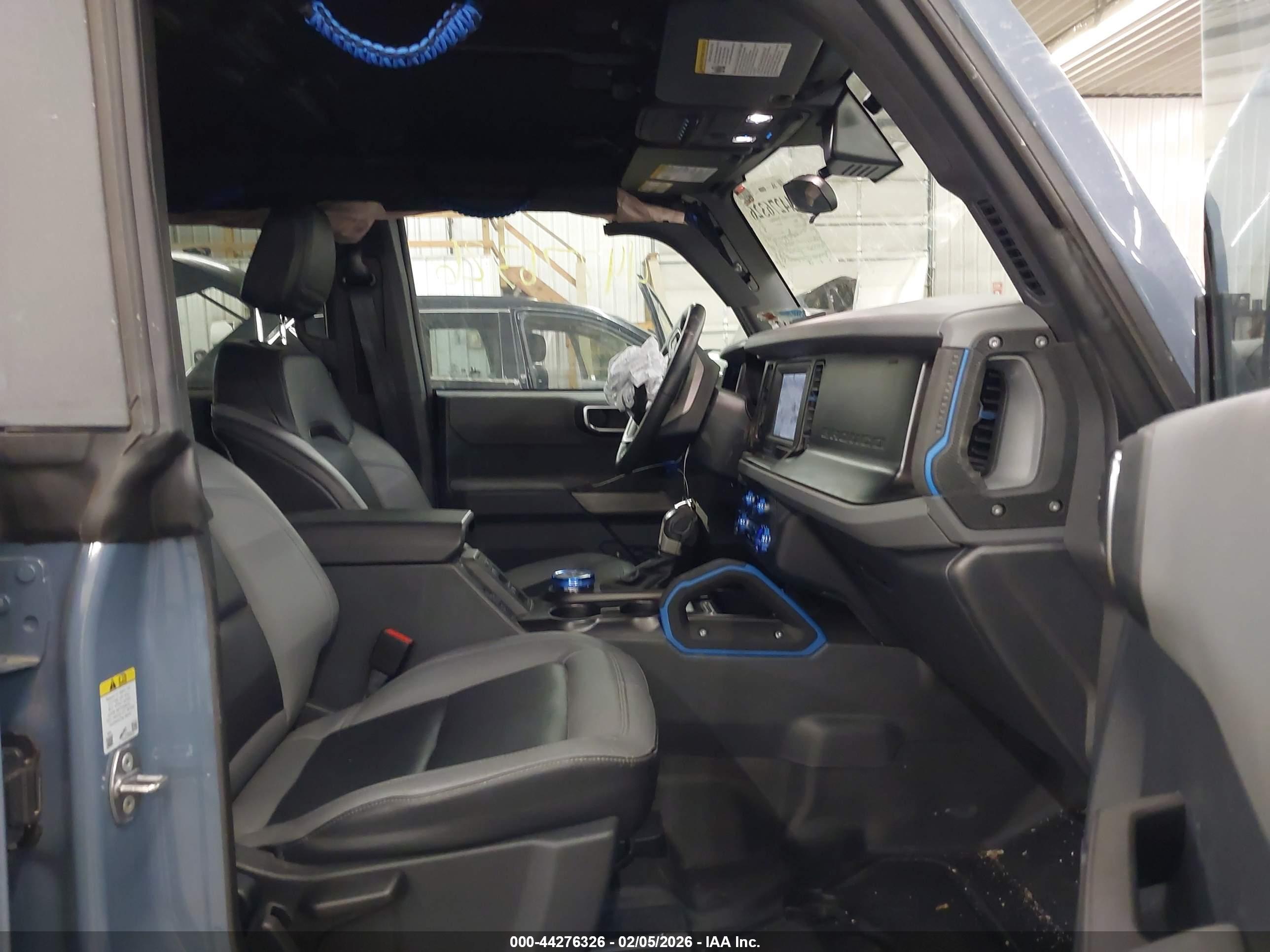 FORD BRONCO image 5