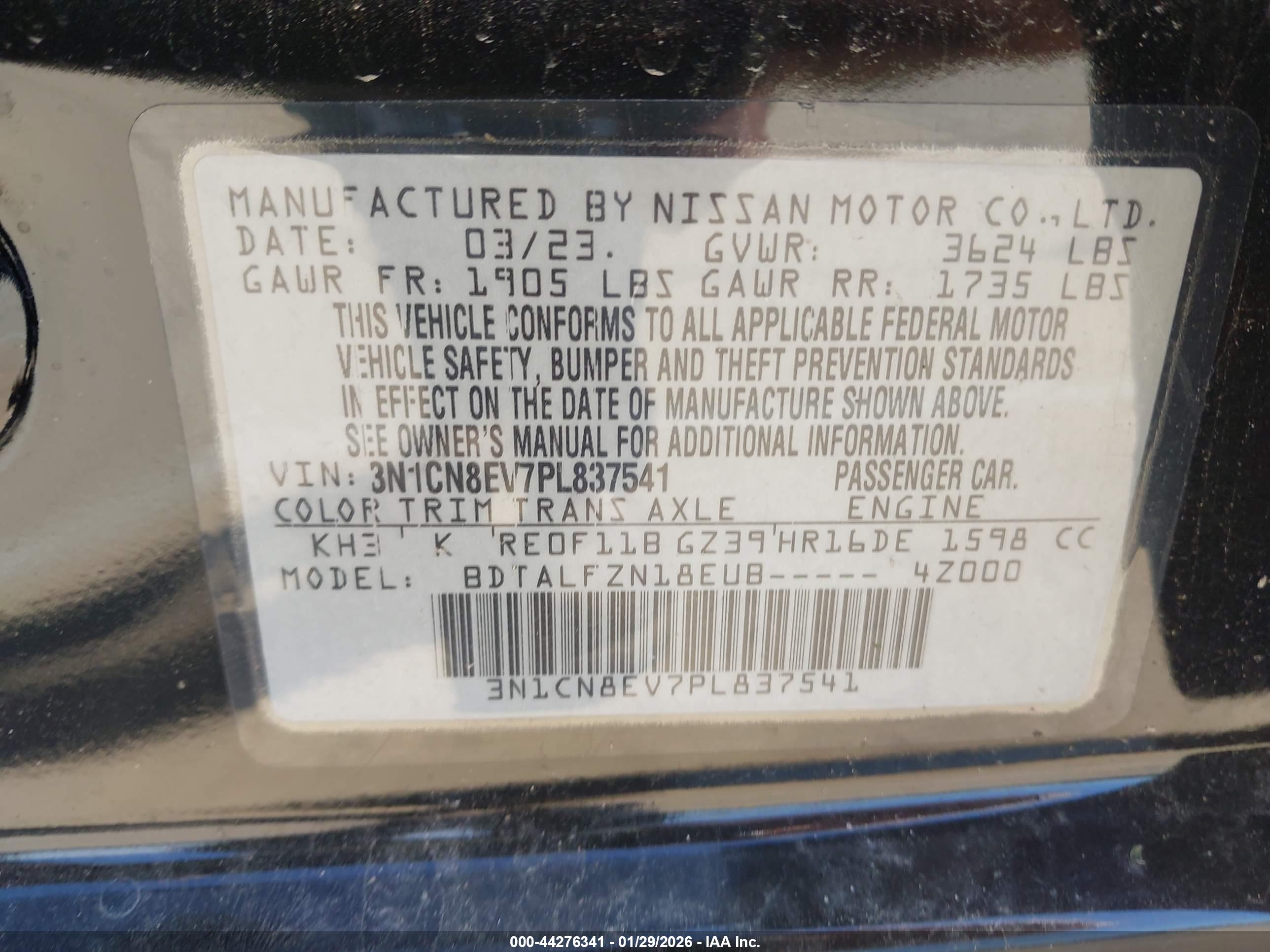 NISSAN VERSA image 9