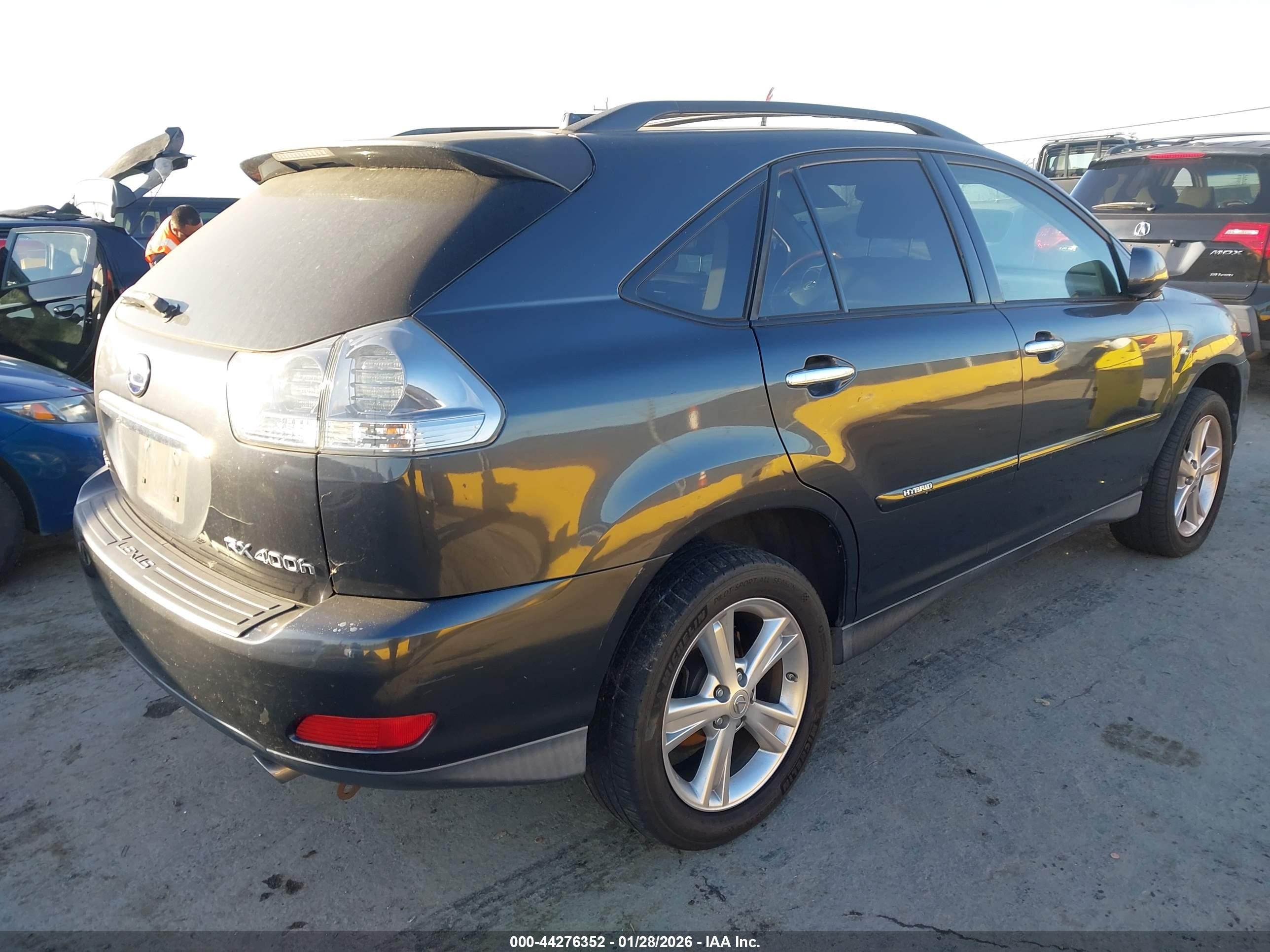 LEXUS RX image 4