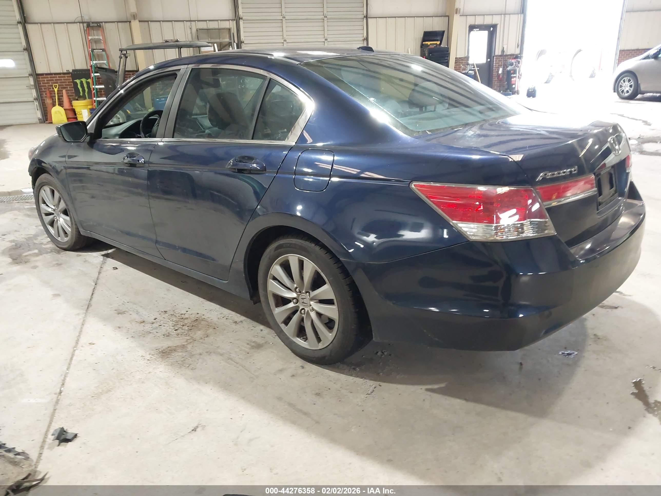 HONDA ACCORD image 3