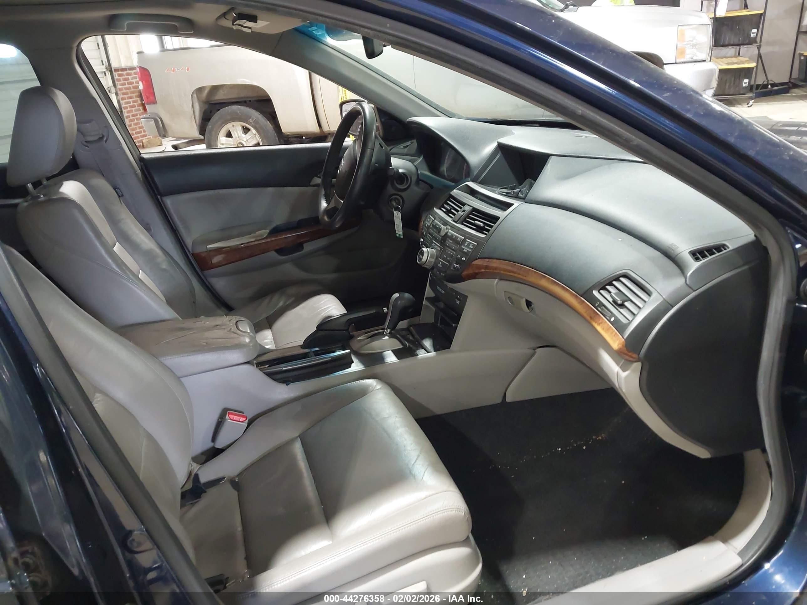 HONDA ACCORD image 5