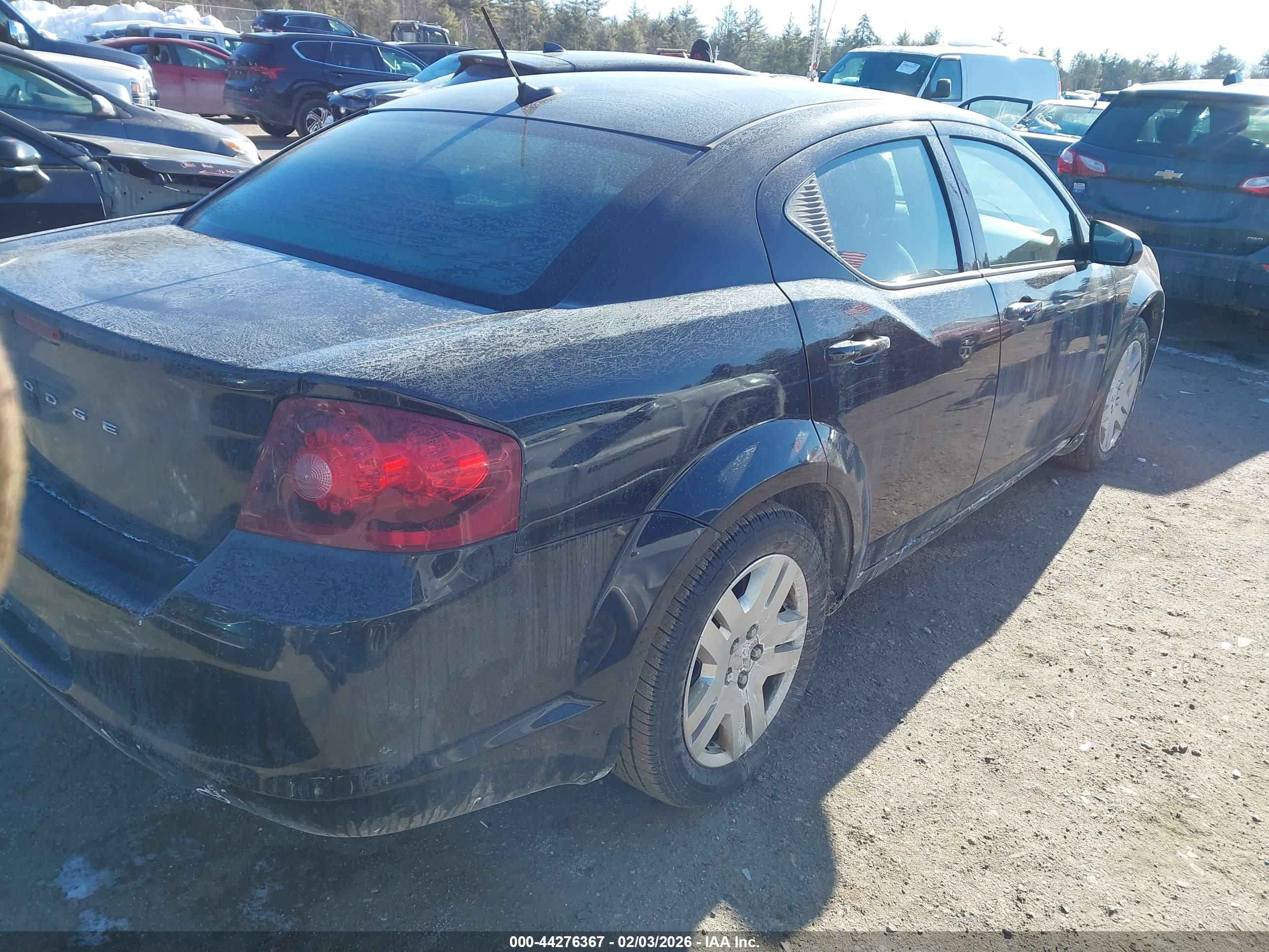 DODGE AVENGER image 4