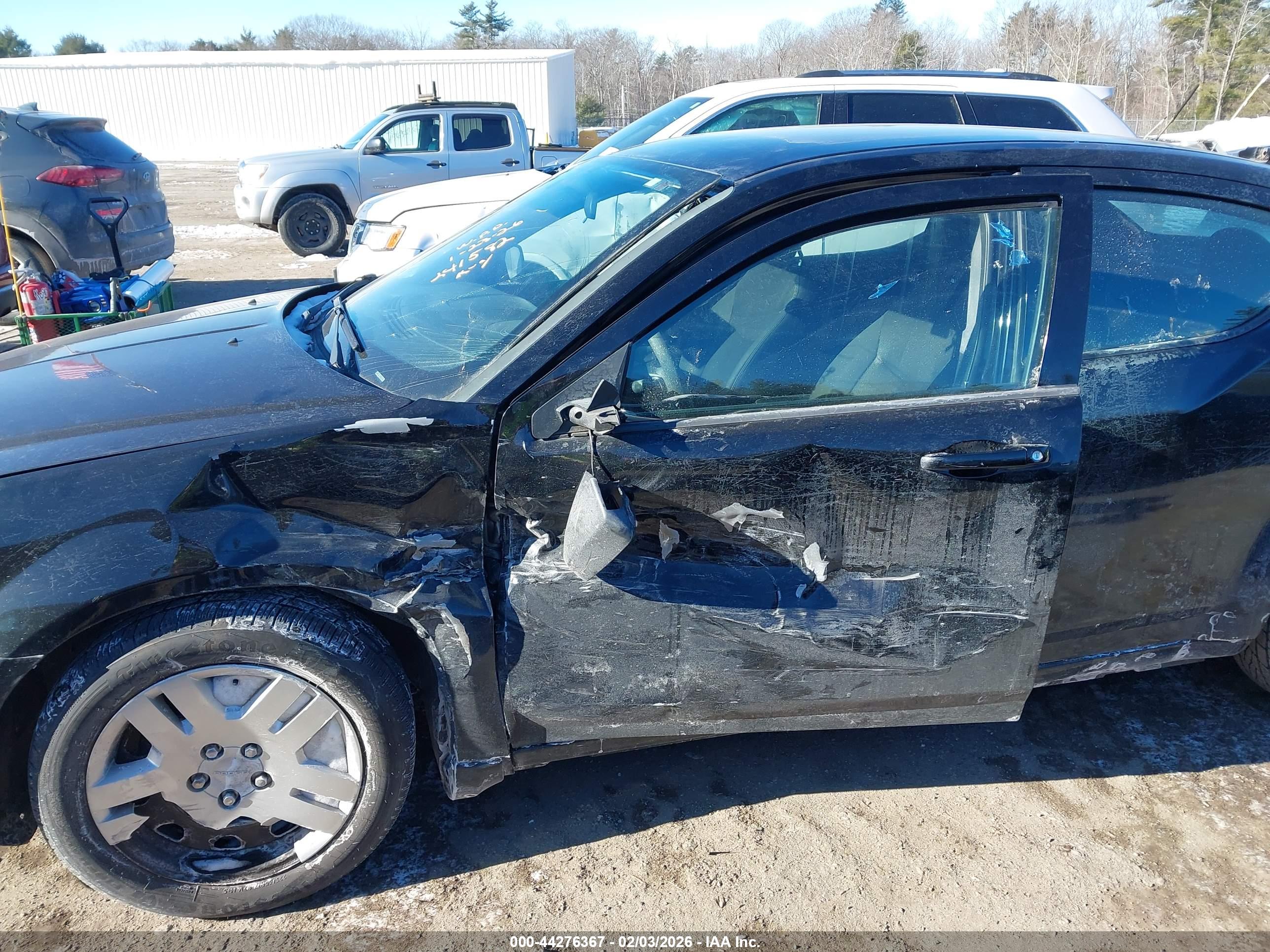 DODGE AVENGER image 6