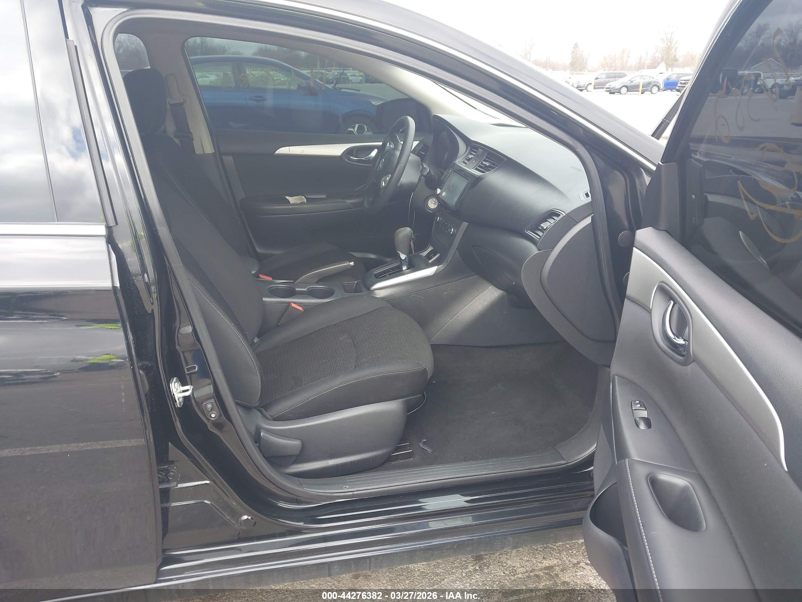 NISSAN SENTRA image 5
