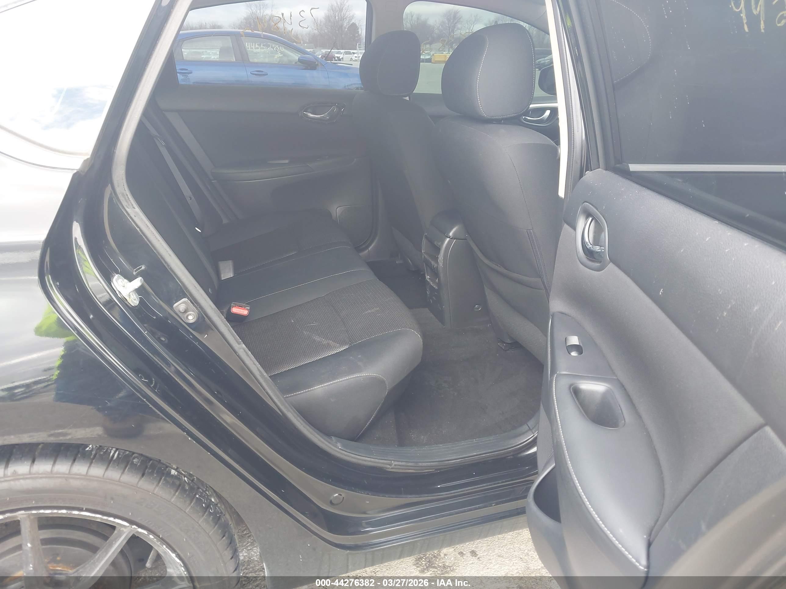 NISSAN SENTRA image 8