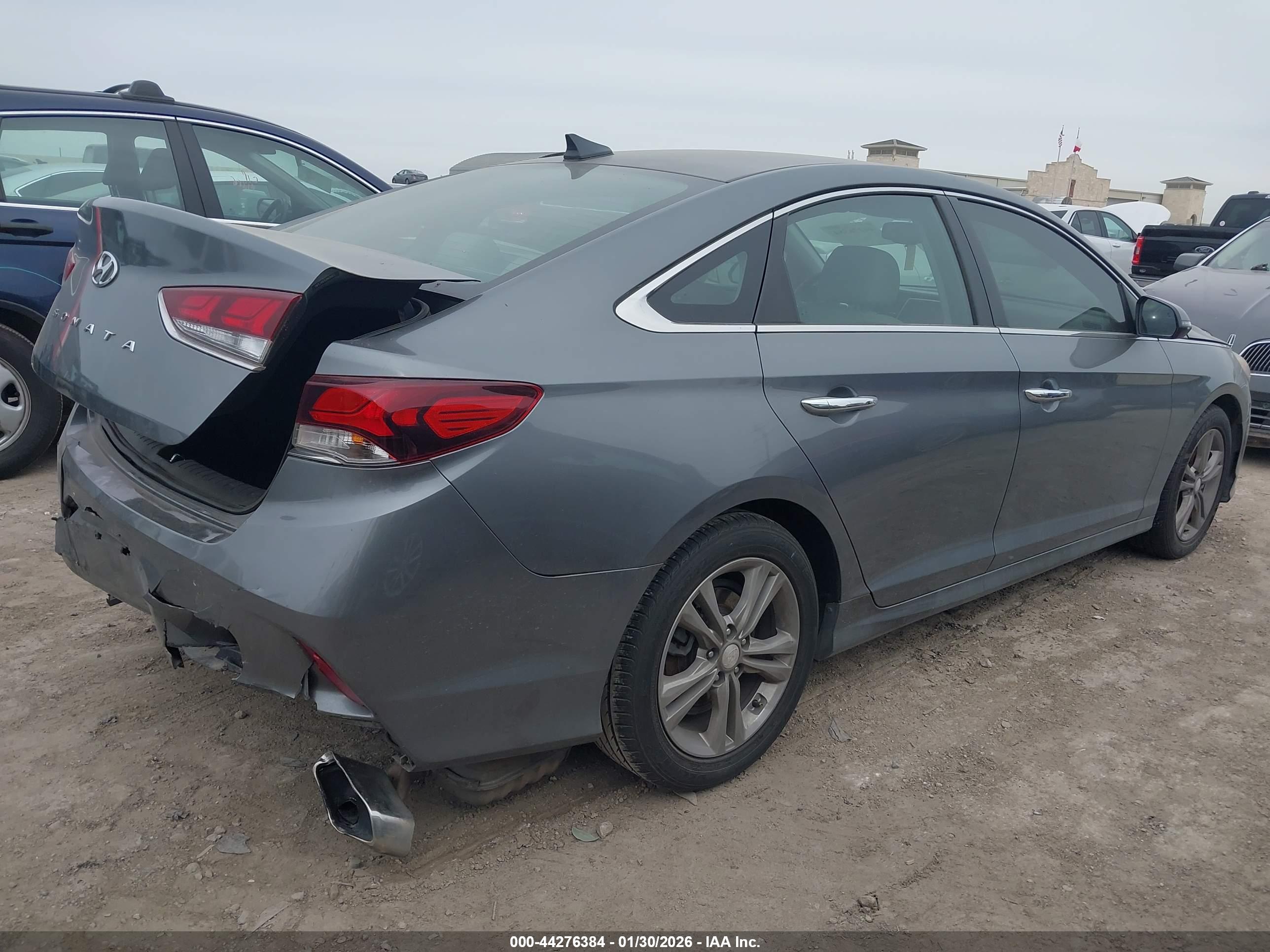 HYUNDAI SONATA image 4