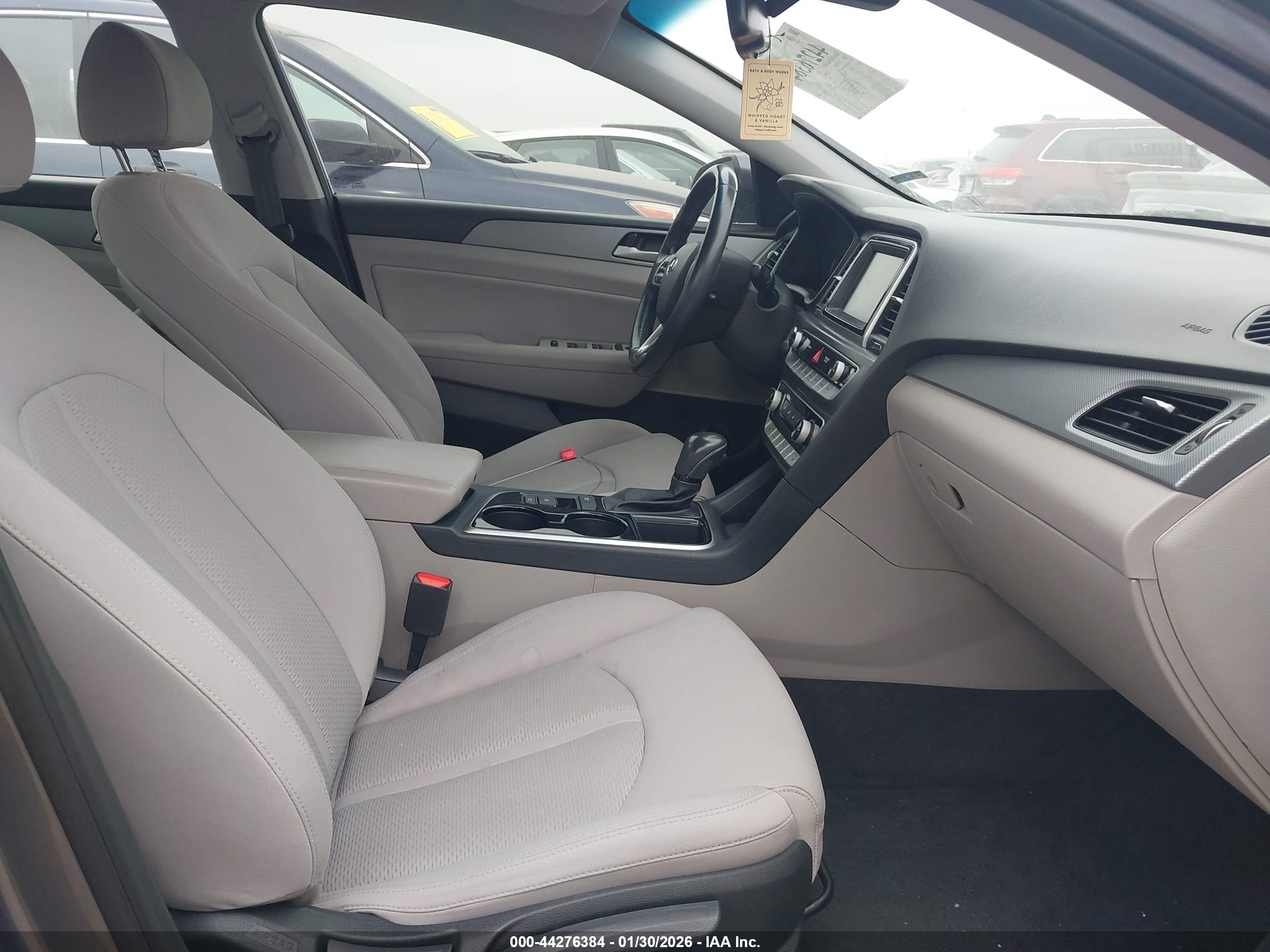 HYUNDAI SONATA image 5