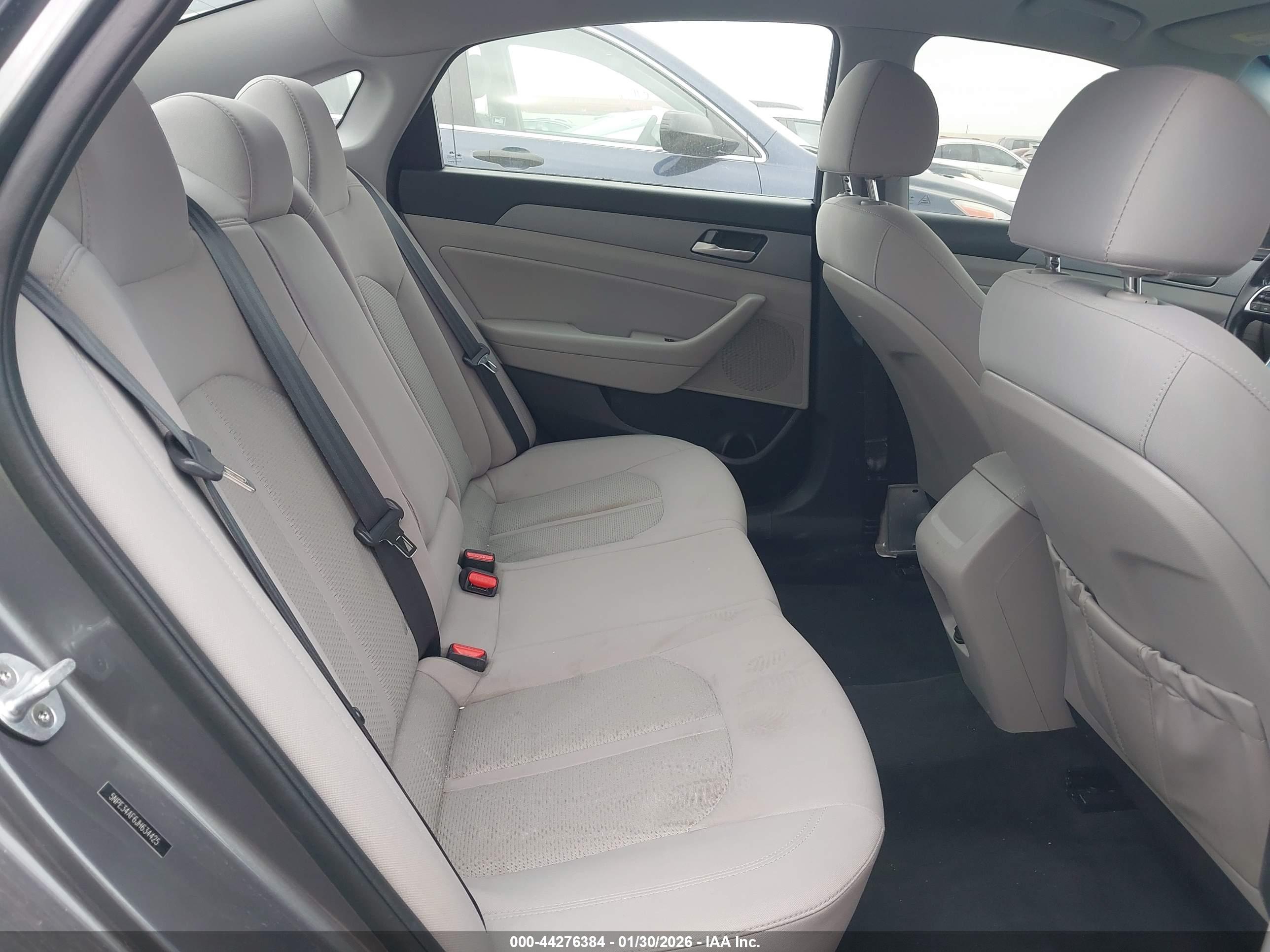 HYUNDAI SONATA image 8