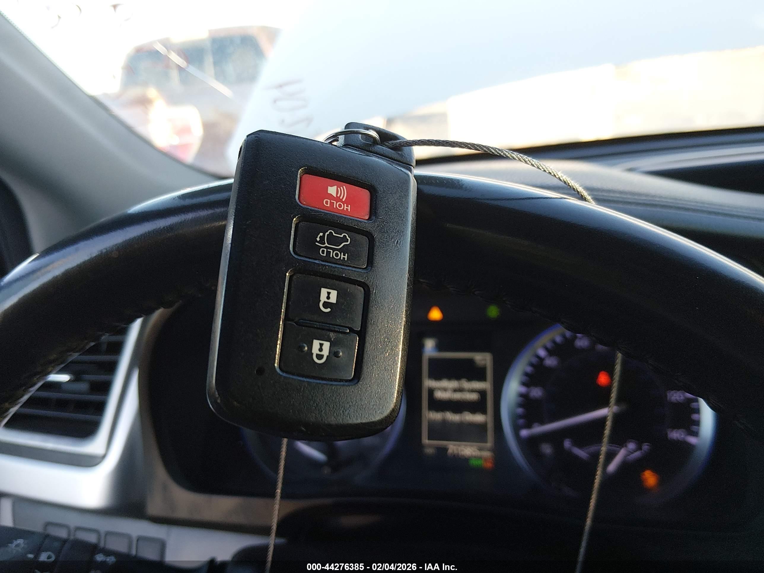 TOYOTA HIGHLANDER image 11
