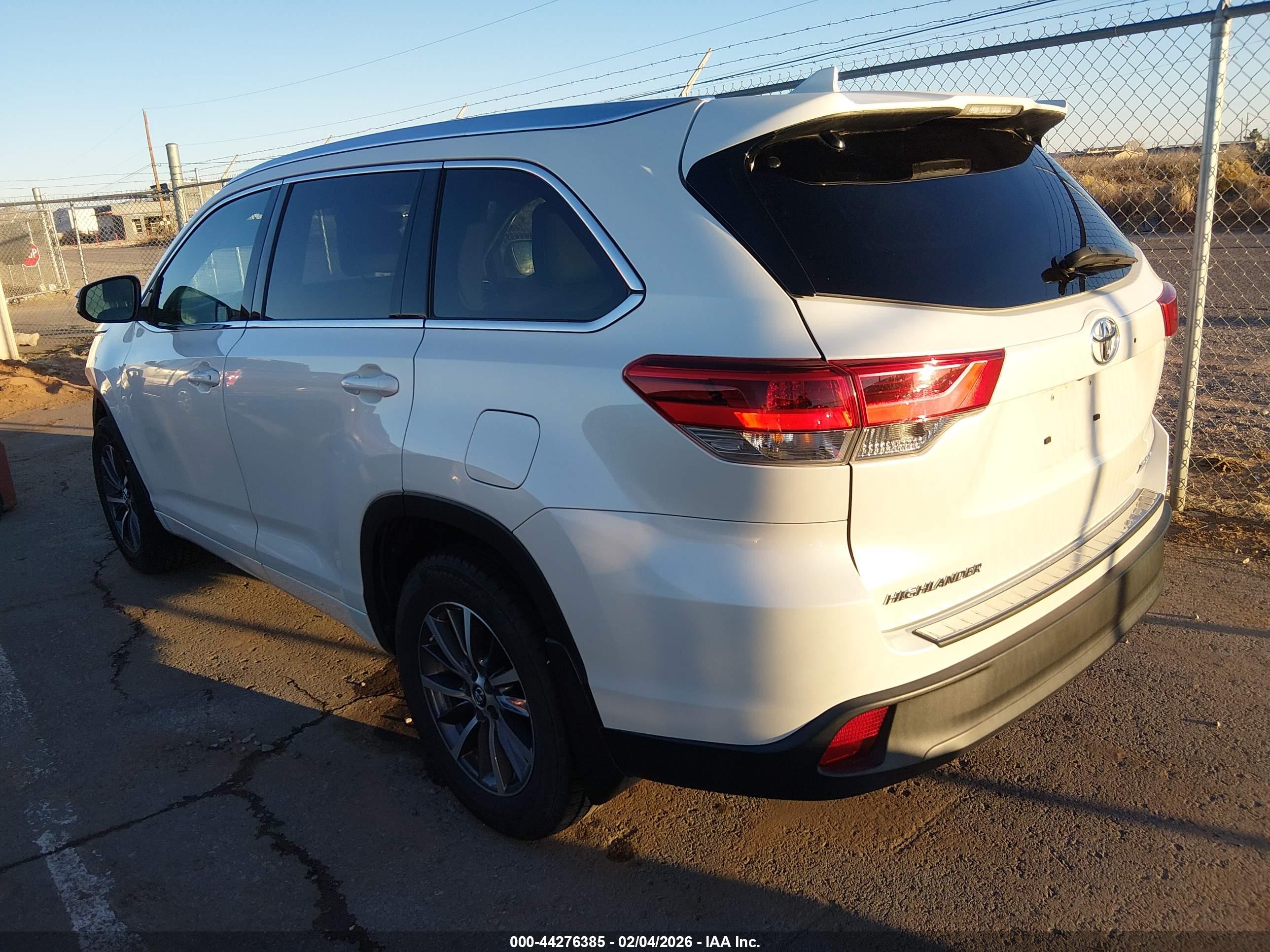 TOYOTA HIGHLANDER image 3