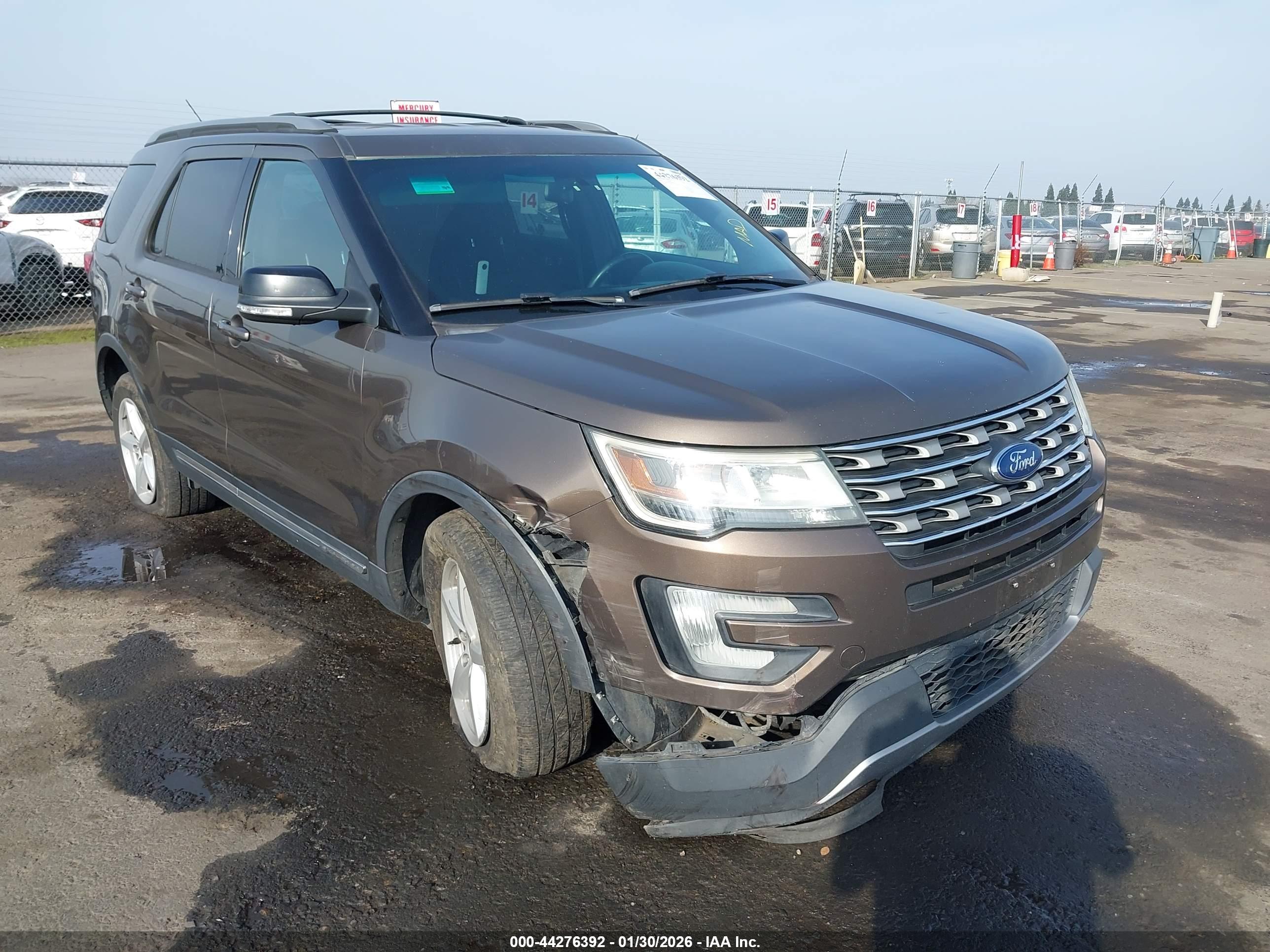 FORD EXPLORER image 6