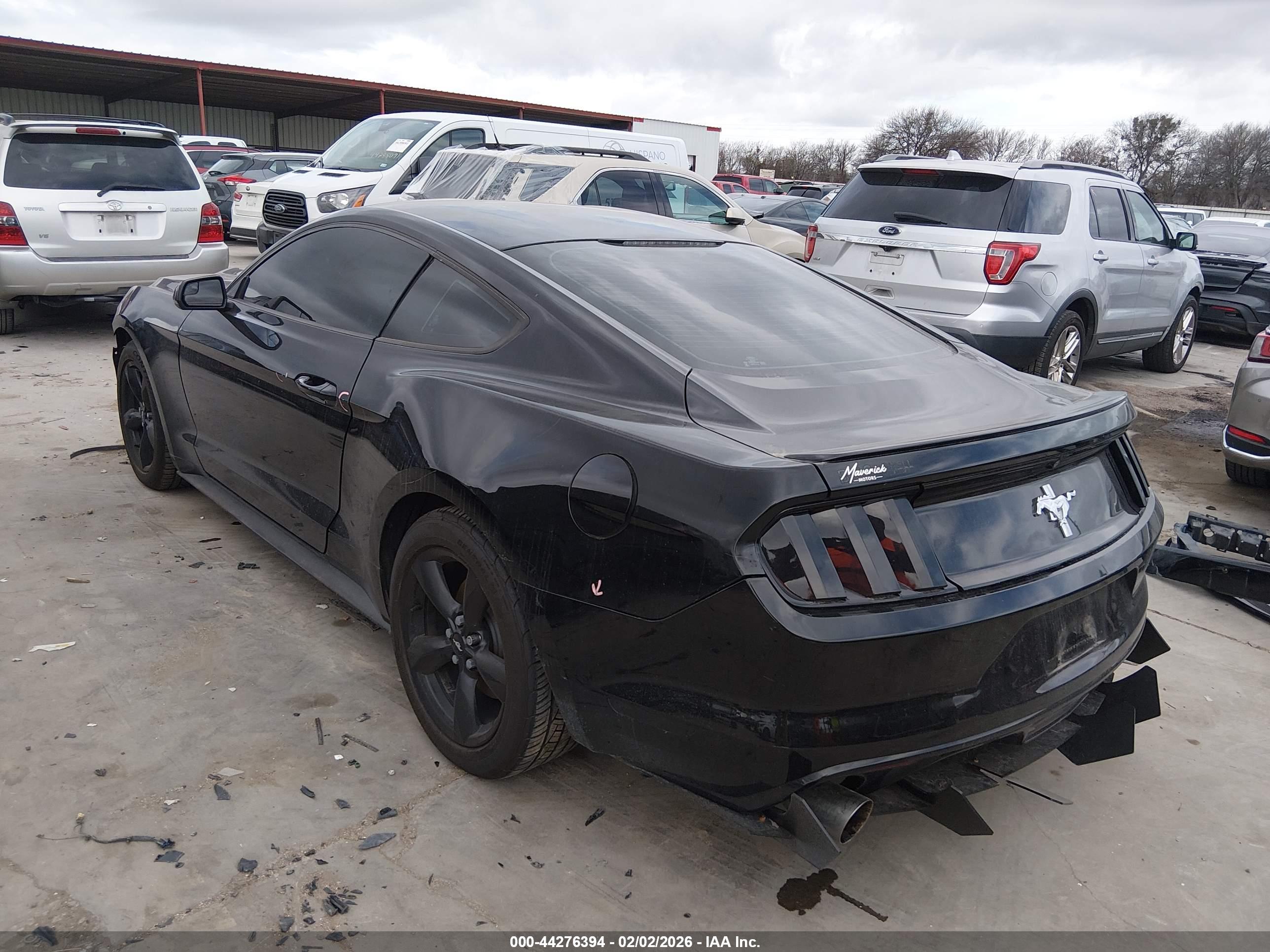FORD MUSTANG image 3