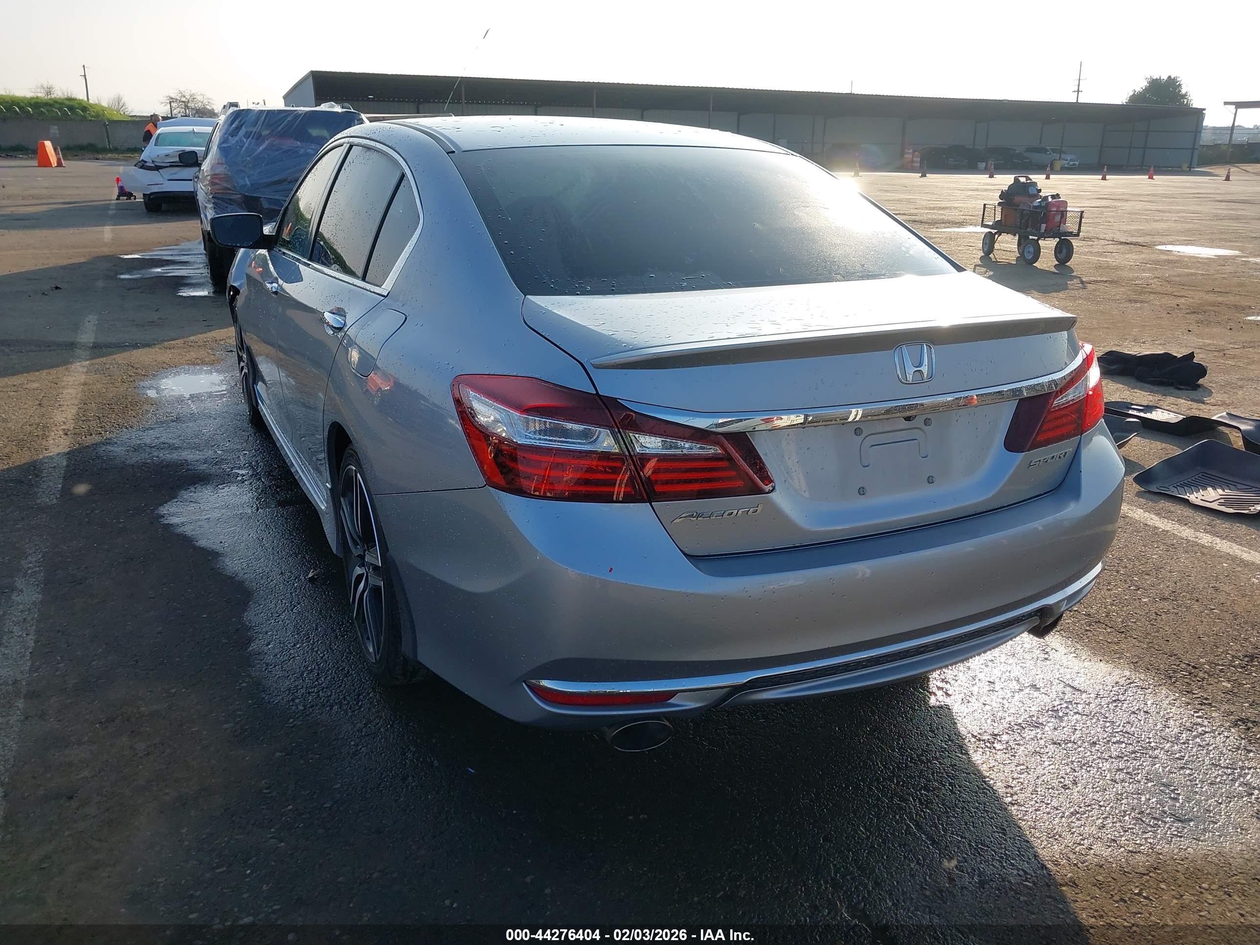 HONDA ACCORD image 3