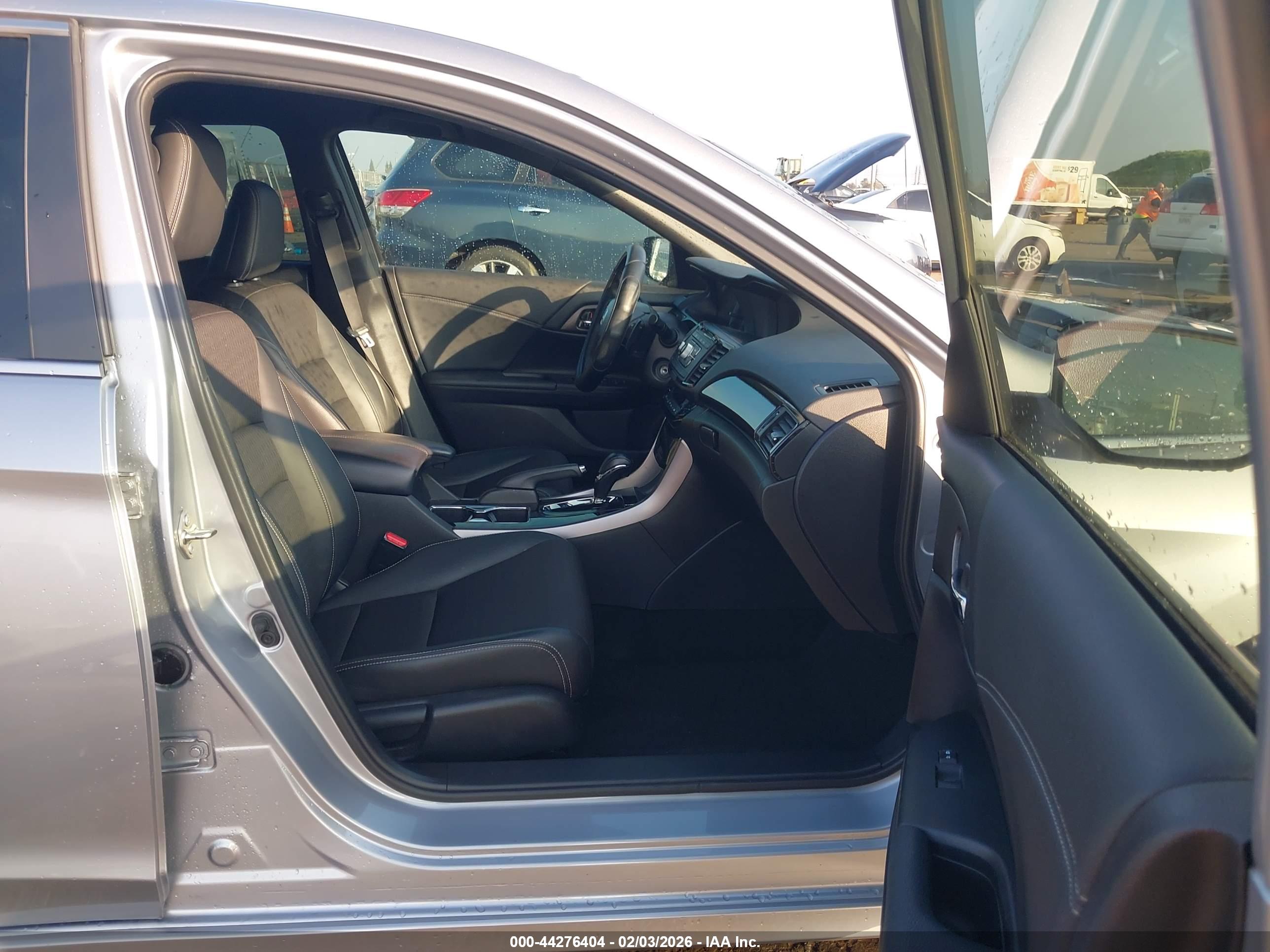 HONDA ACCORD image 5