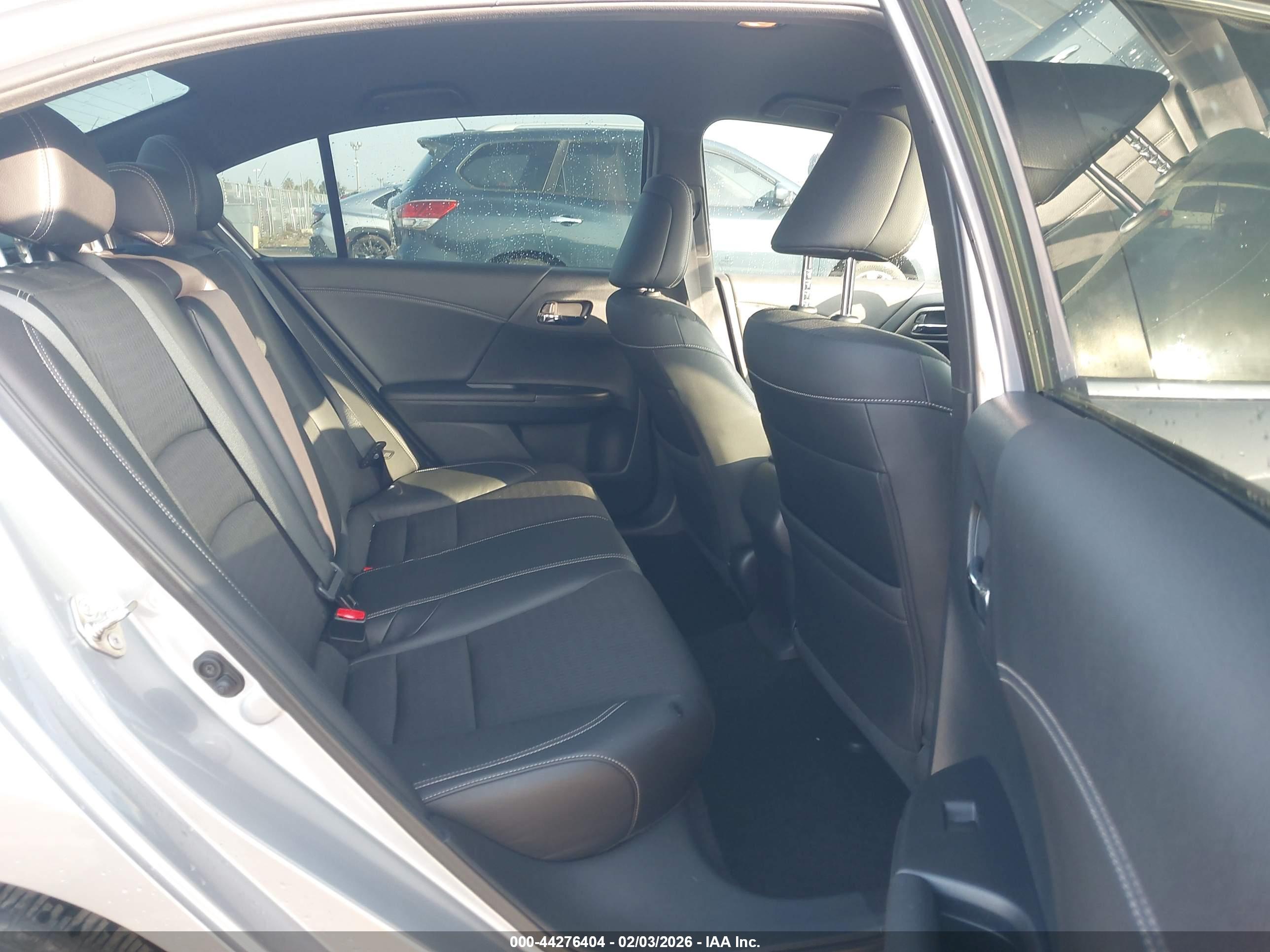 HONDA ACCORD image 8