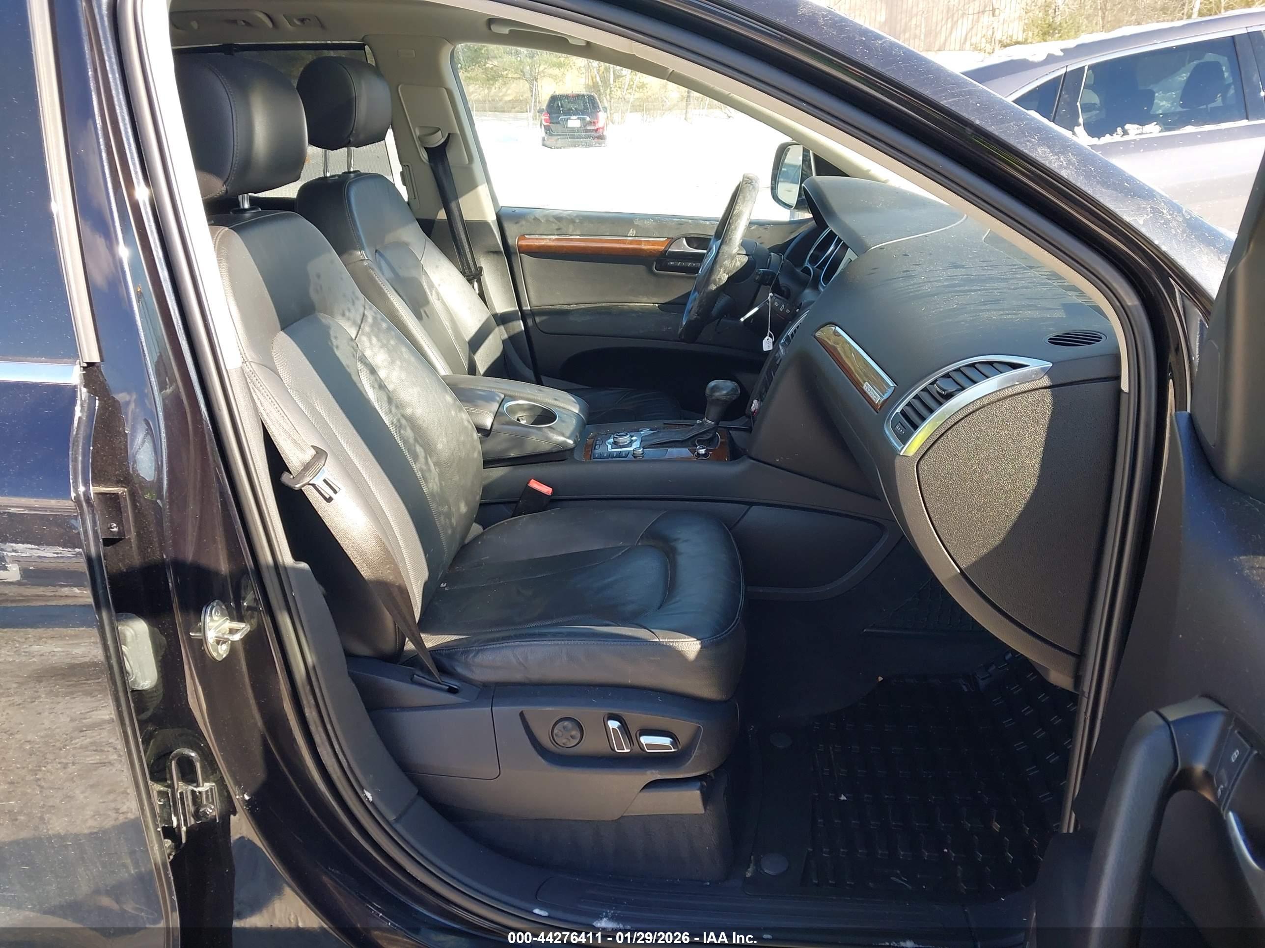 AUDI Q7 image 5