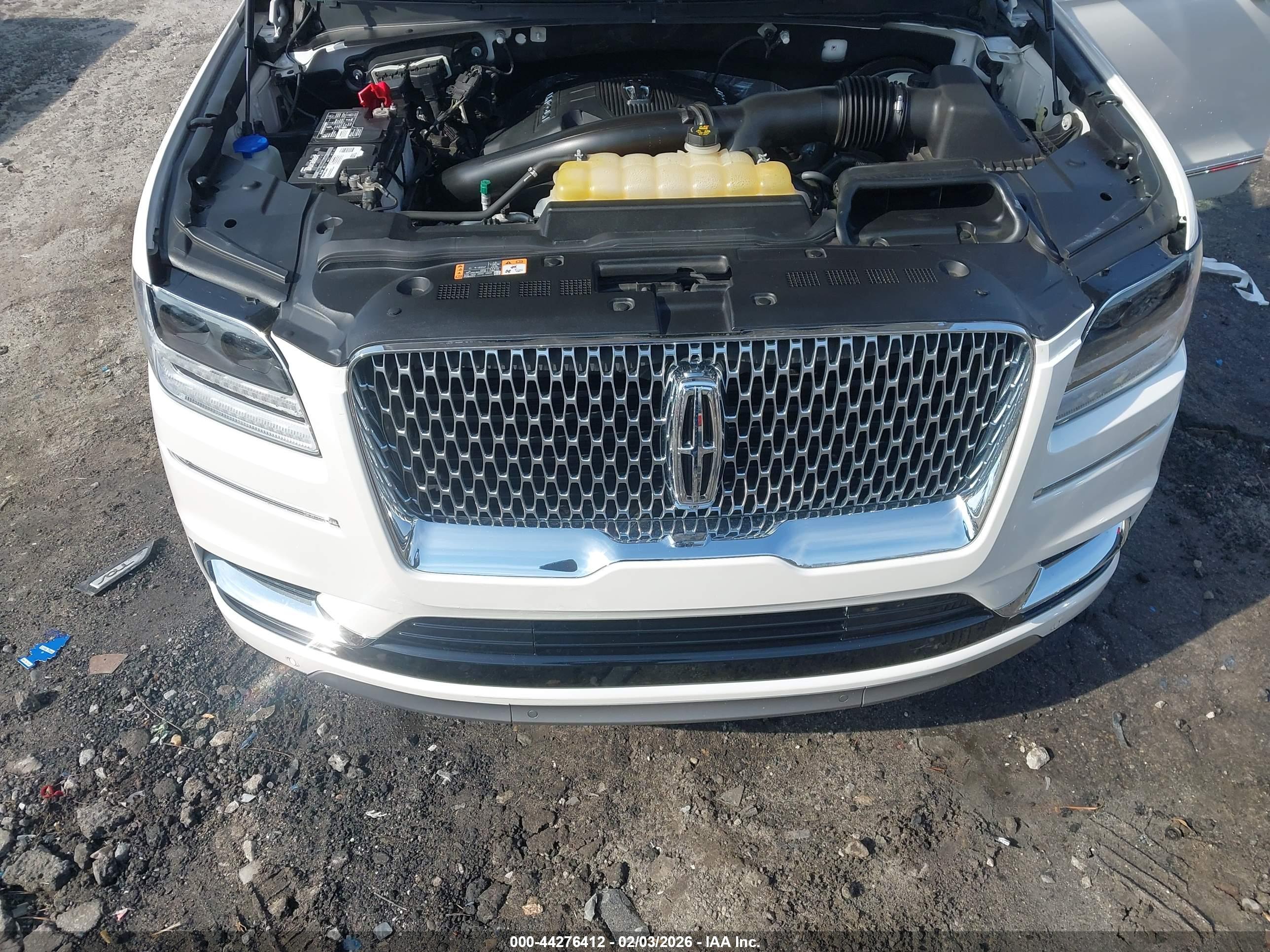 LINCOLN NAVIGATOR image 10