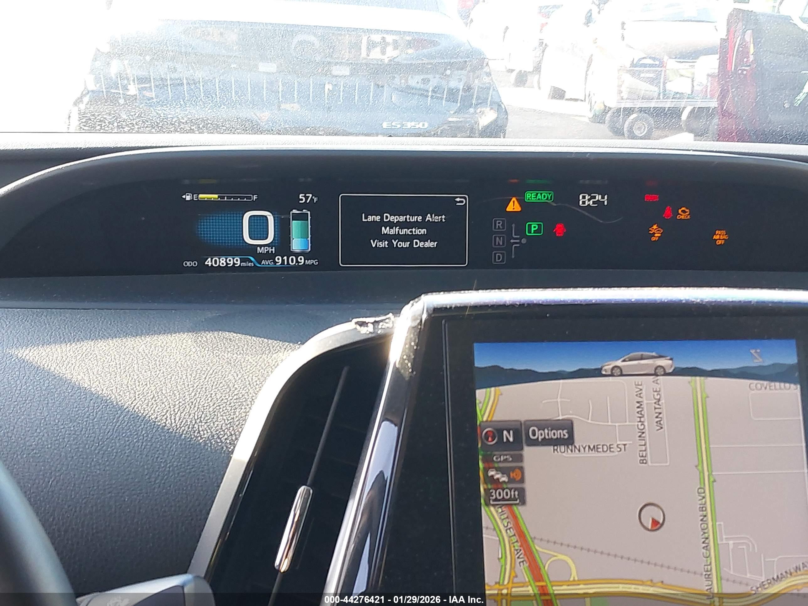 TOYOTA PRIUS image 7