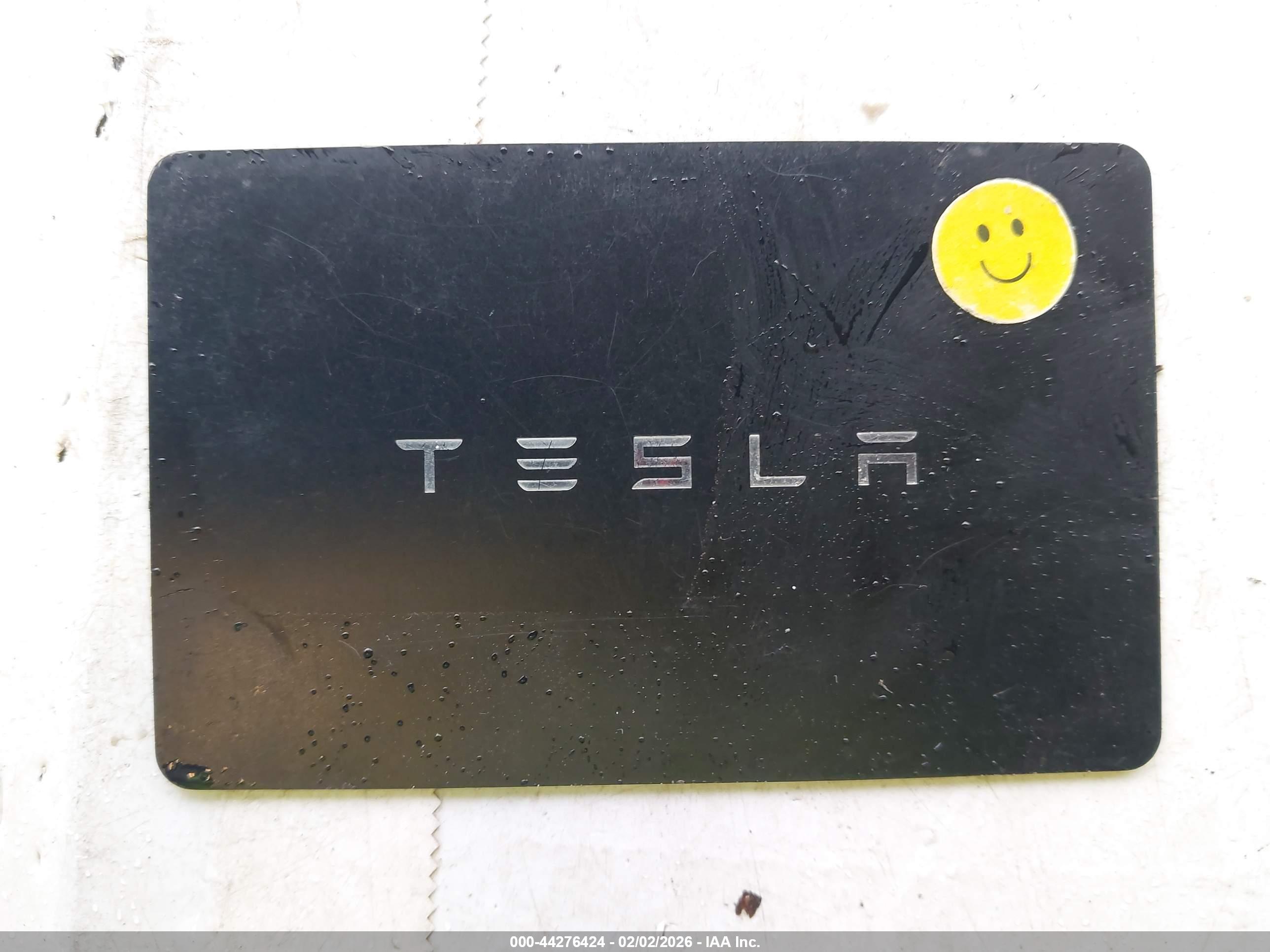 TESLA MODEL image 11