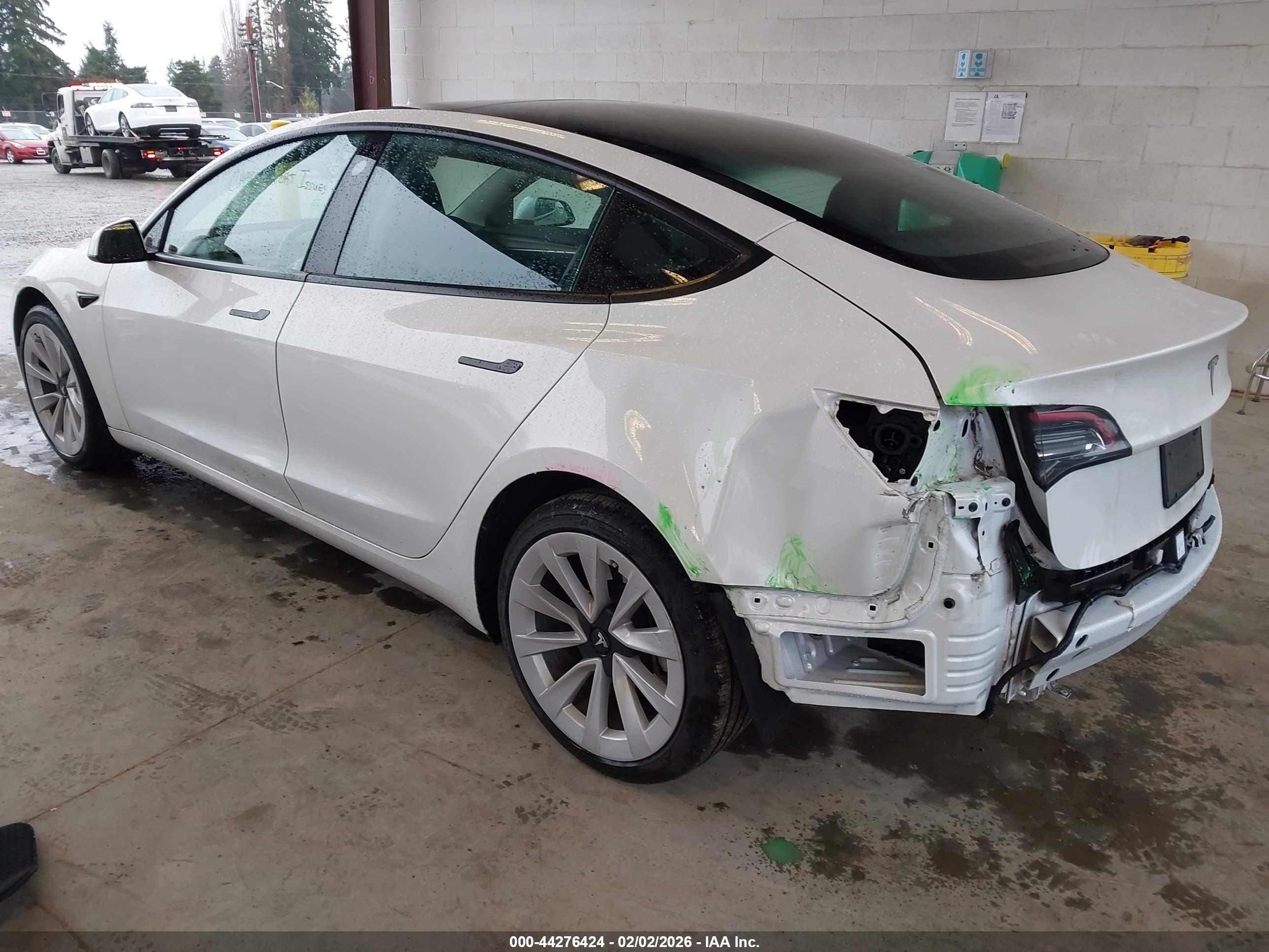 TESLA MODEL image 3