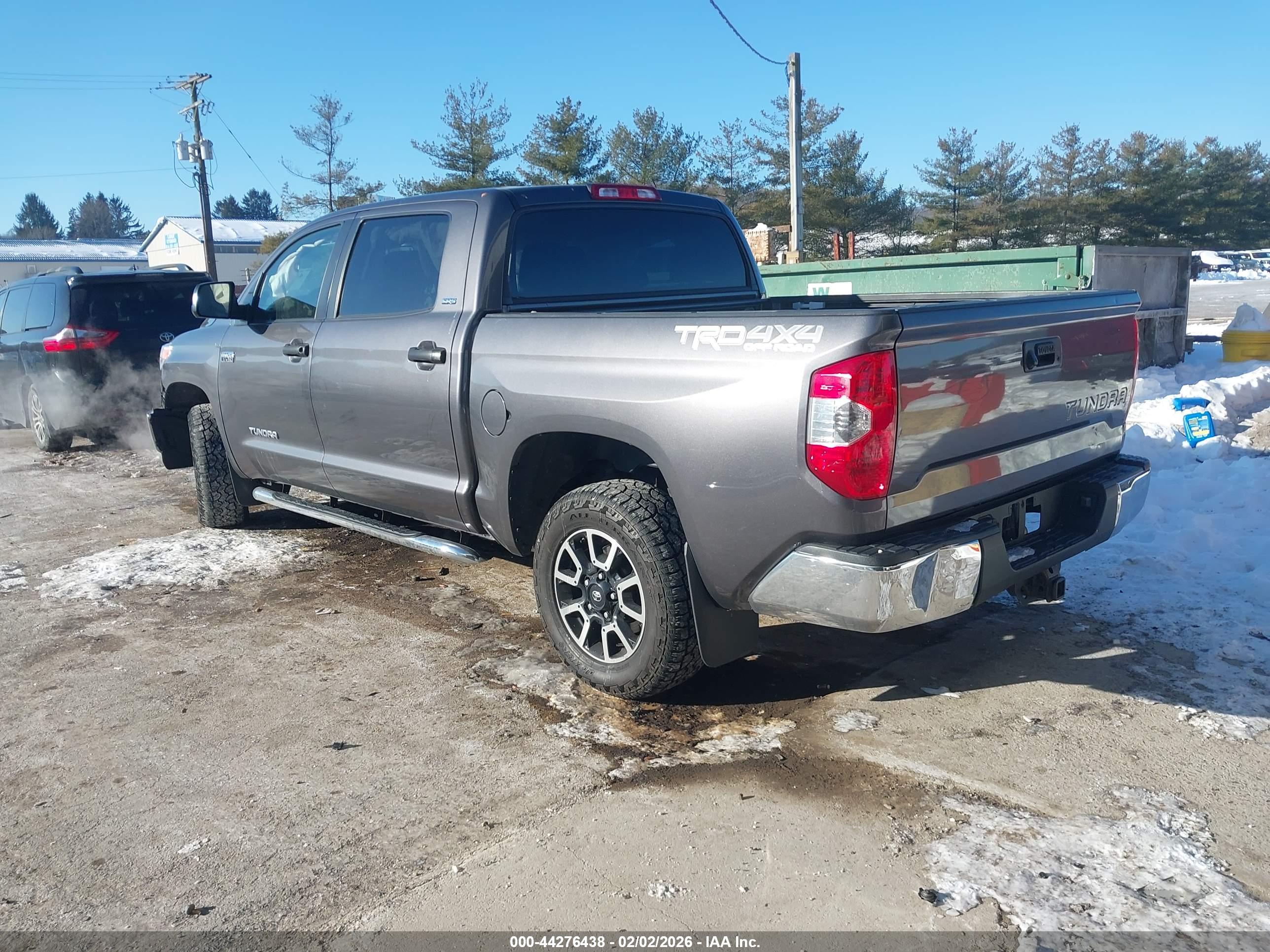 TOYOTA TUNDRA image 3
